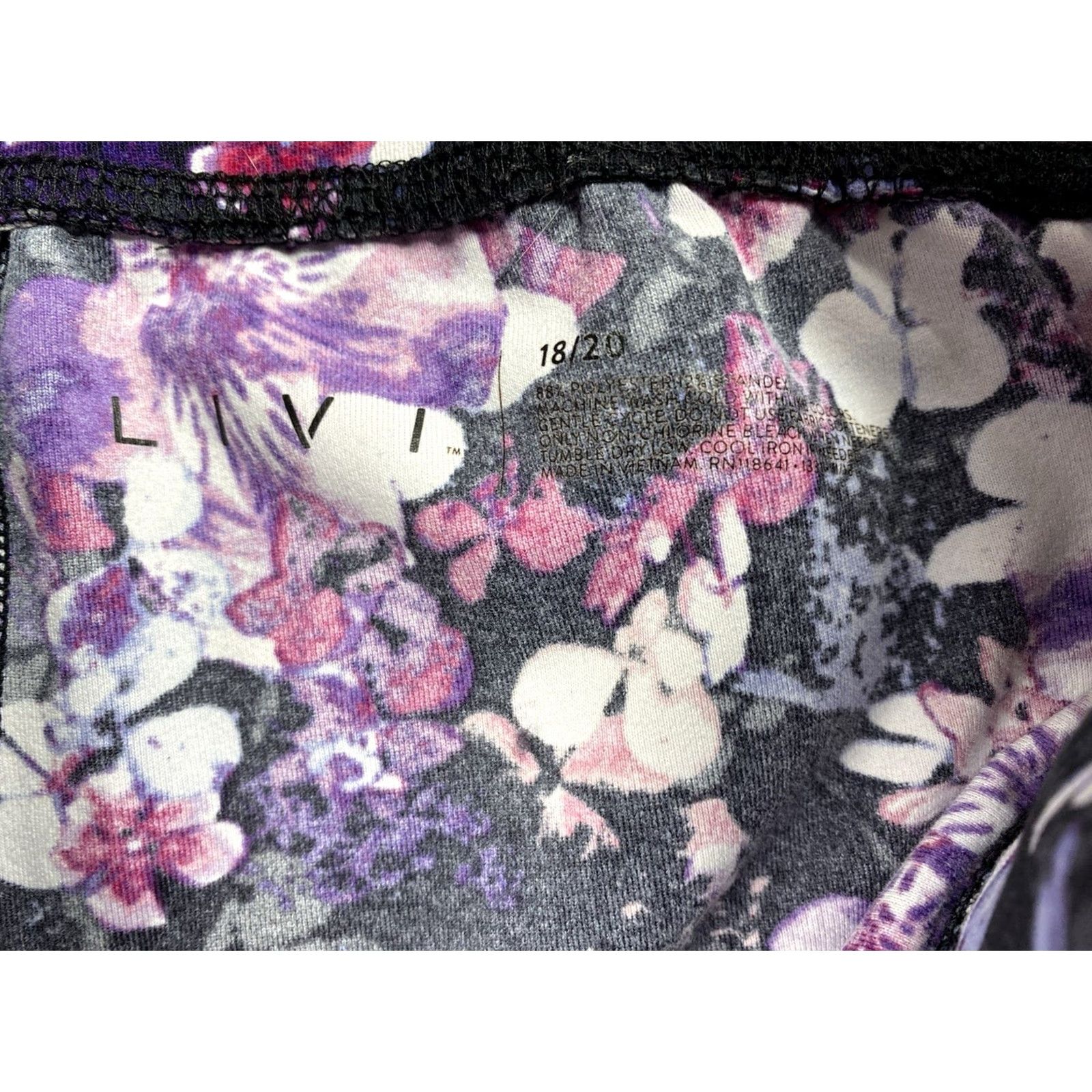 Vintage LIVI Leggings Womens 18/20 Floral Printed High-Rise Capri Pocket Casual Bohemian Flower Print Women's Styles Size 40" / US 18 - 5 Thumbnail
