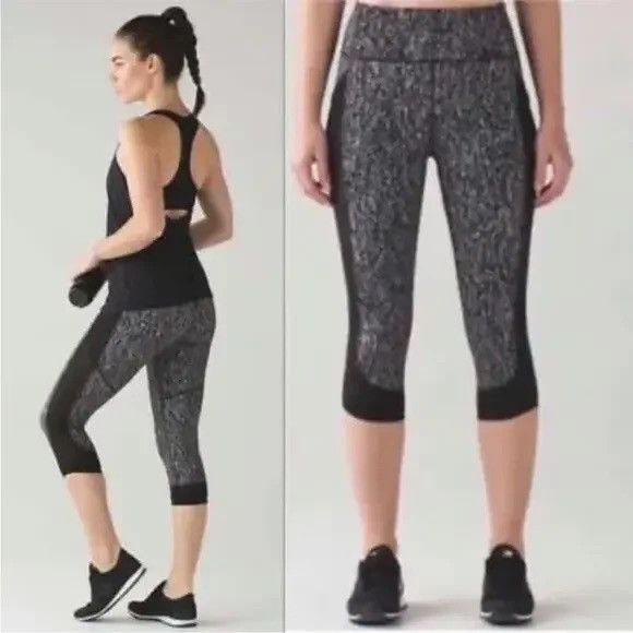 Lululemon Lululemon Leggings Size 4 Fit Physique Crop athletic workout Size 27" / US 4 / IT 40 - 1 Thumbnail