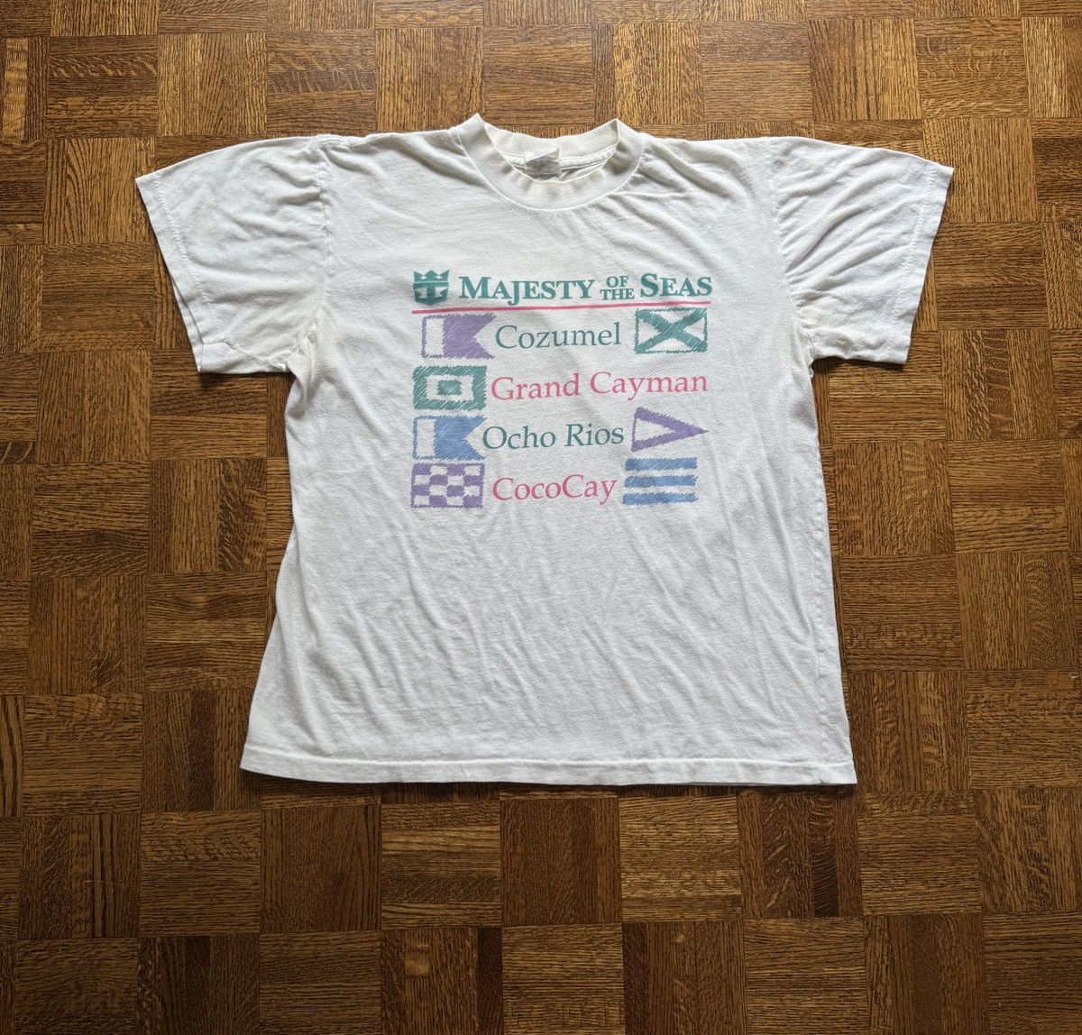 Vintage Vintage Majesty of the Seas Royal Caribbean Graphic Tee Size US XL / EU 56 / 4 - 1 Thumbnail
