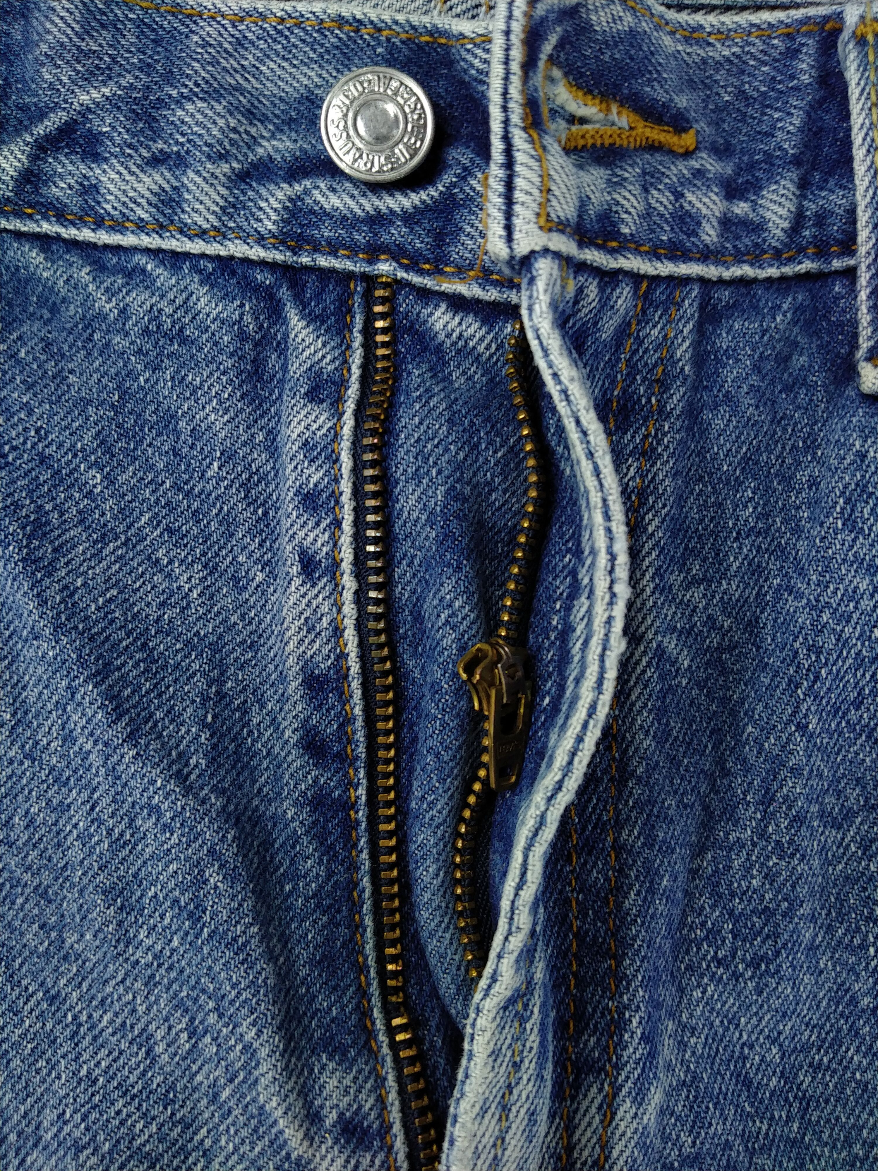 Levi's Faded Blue Vintage Levi's 550 Relaxed Fit Denim 33x29 -JN722 Size US 33 - 6 Thumbnail
