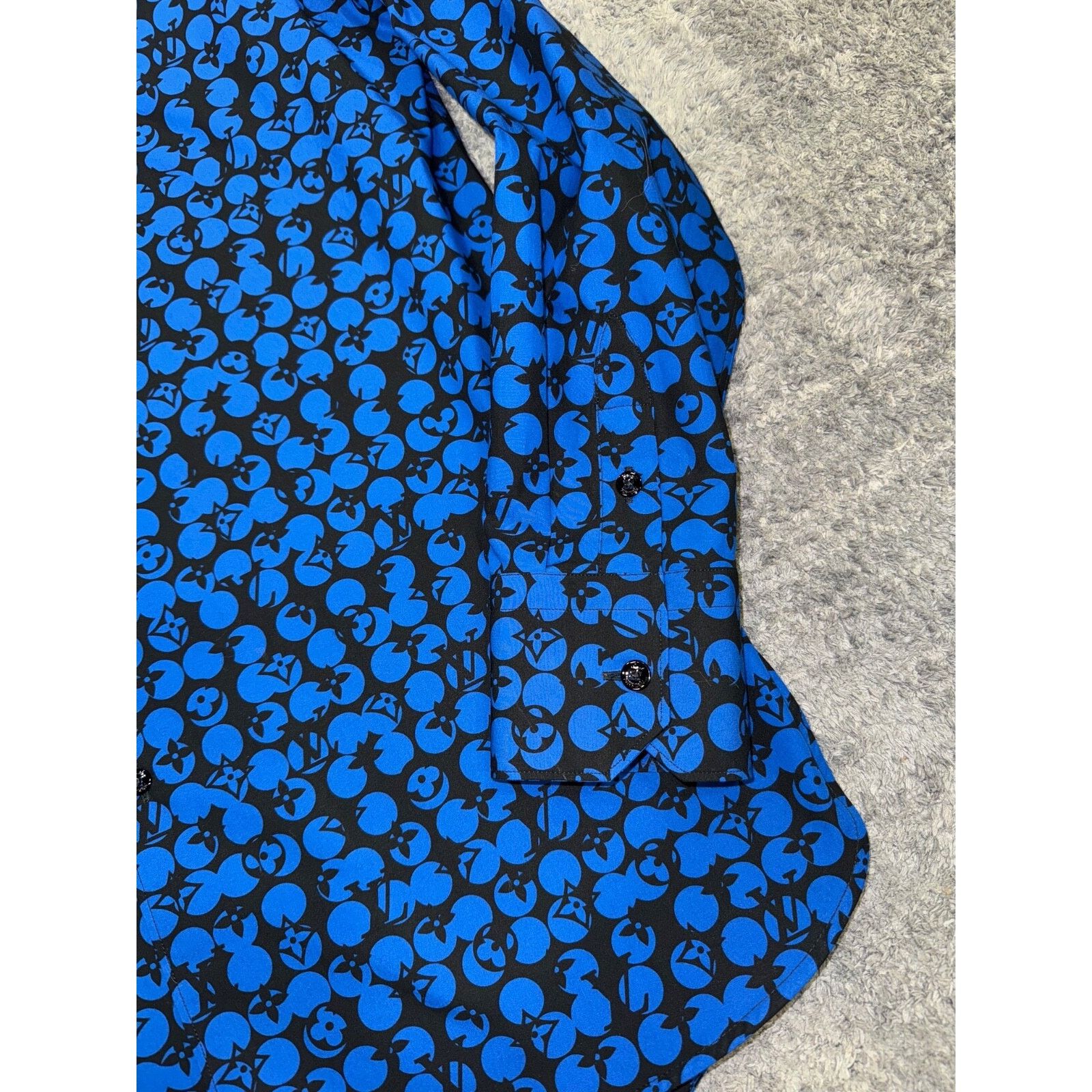 Louis Vuitton Louis Vuitton DNA Blue Circle Logo Long Sleeve Monogram Size US S / EU 44-46 / 1 - 11 Thumbnail