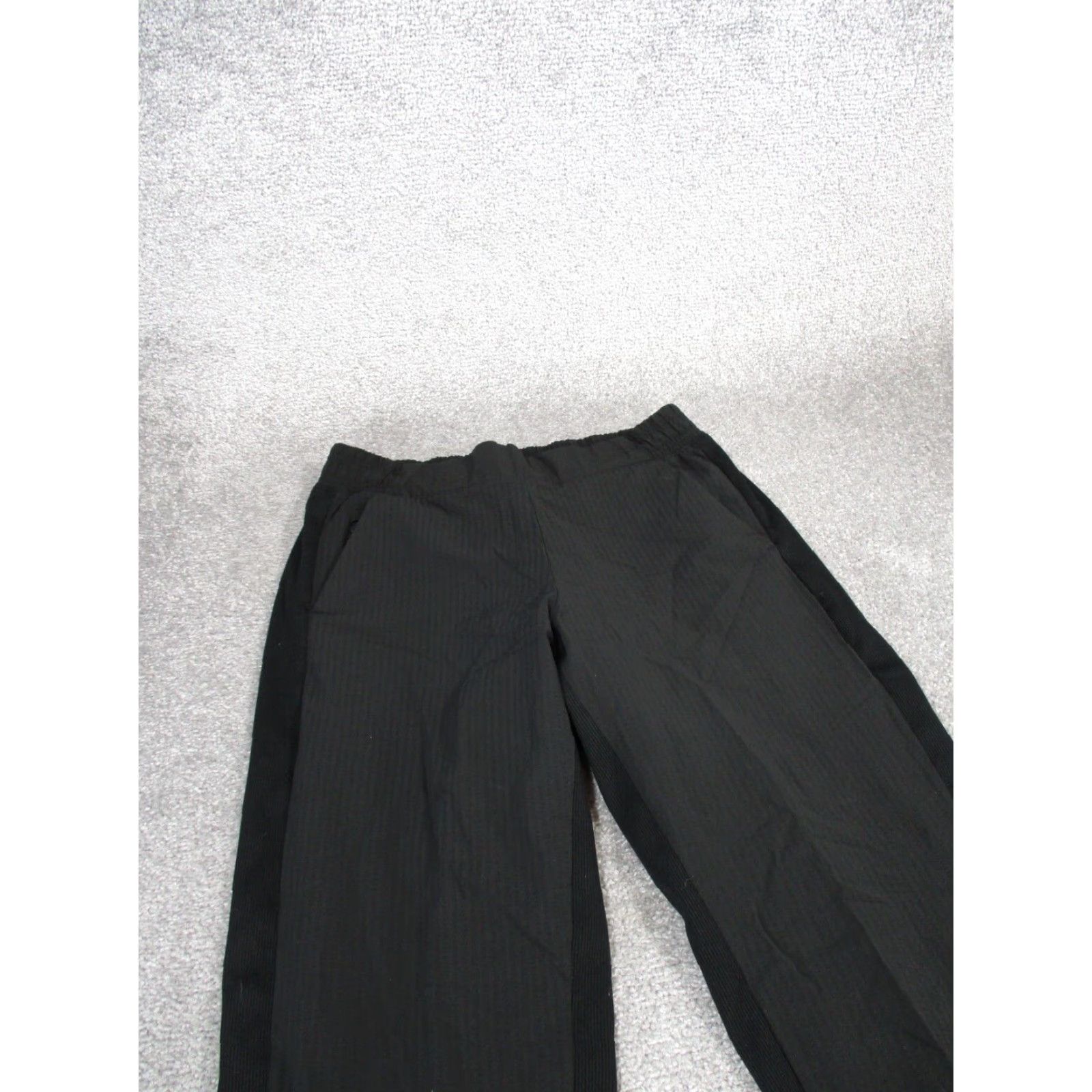 Athleta VINTAGE Athleta Textured Brookyln Joggers Womens 4 Black Lightweight Jogger Athletic Hiking Running Walking Athleisure Outdoor Sports Womens Size 27" / US 4 / IT 40 - 2 Thumbnail