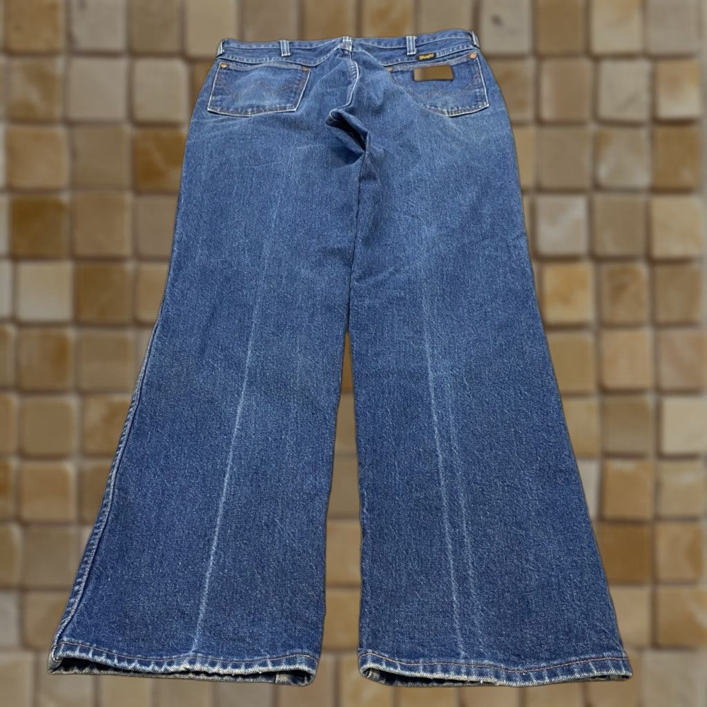 VINTAGE Wrangler Jeans Mens 33x30 Wrangler 936 Slim Straight 5-Pocket Denim Blue USA Made Cowboy Cut Western
