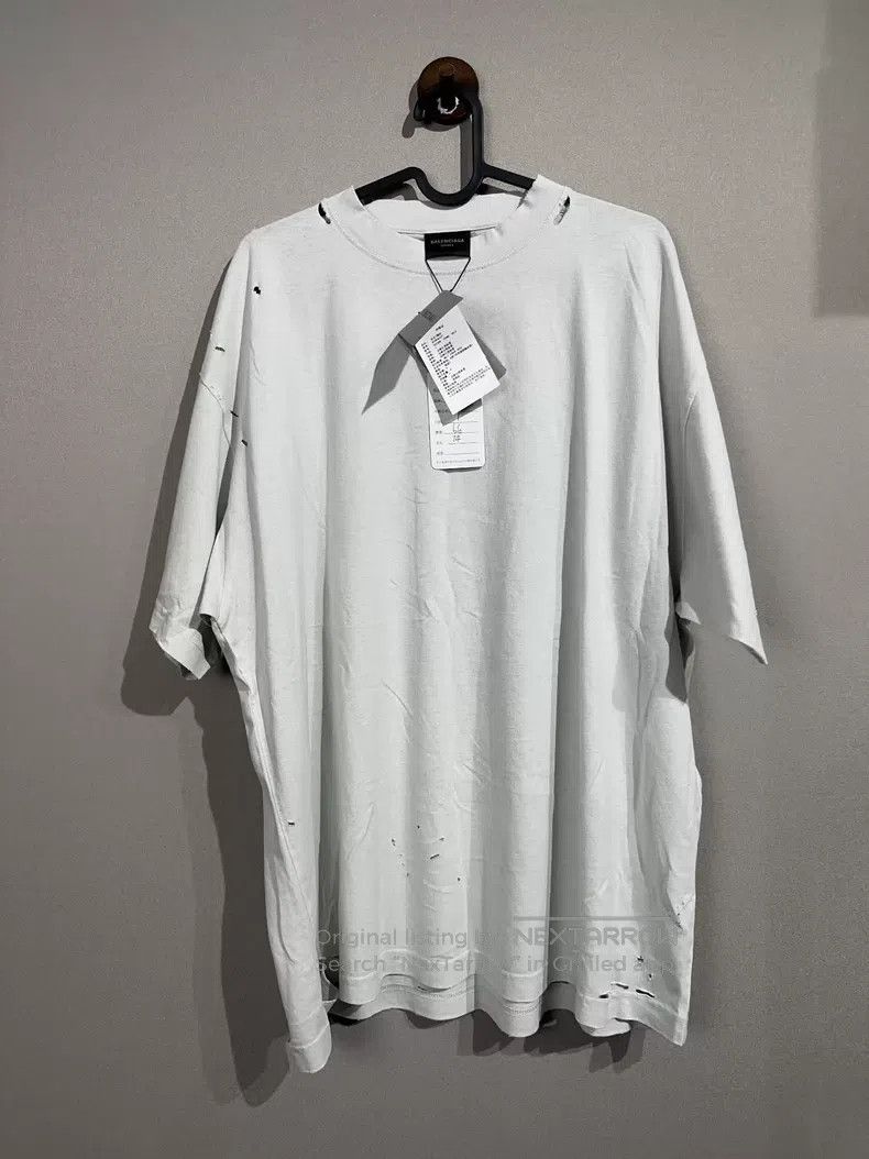 Balenciaga Balenciaga Gothic Lettering Printed Short Sleeve Size US S / EU 44-46 / 1 - 1 Thumbnail