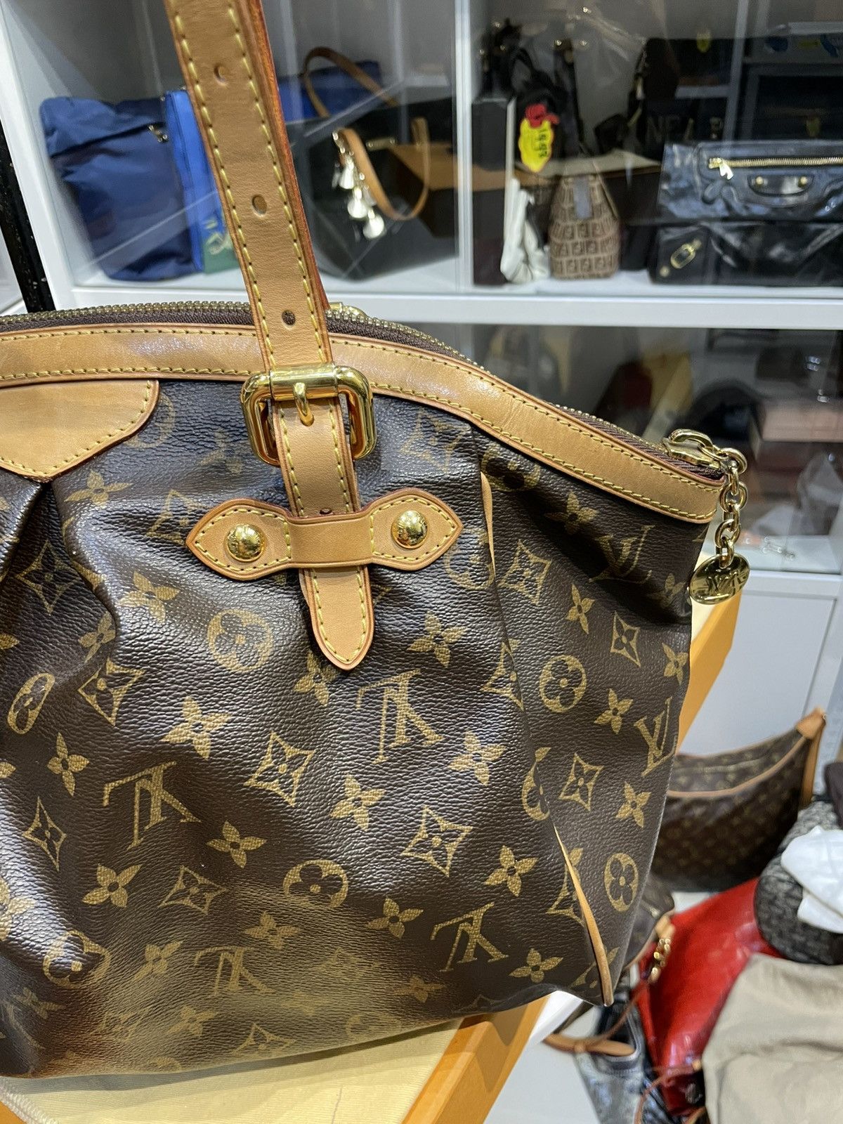 Louis Vuitton AUTHENTIC LOUIS VUITTON MONO TIVOLI GM BAG Size ONE SIZE - 11 Thumbnail