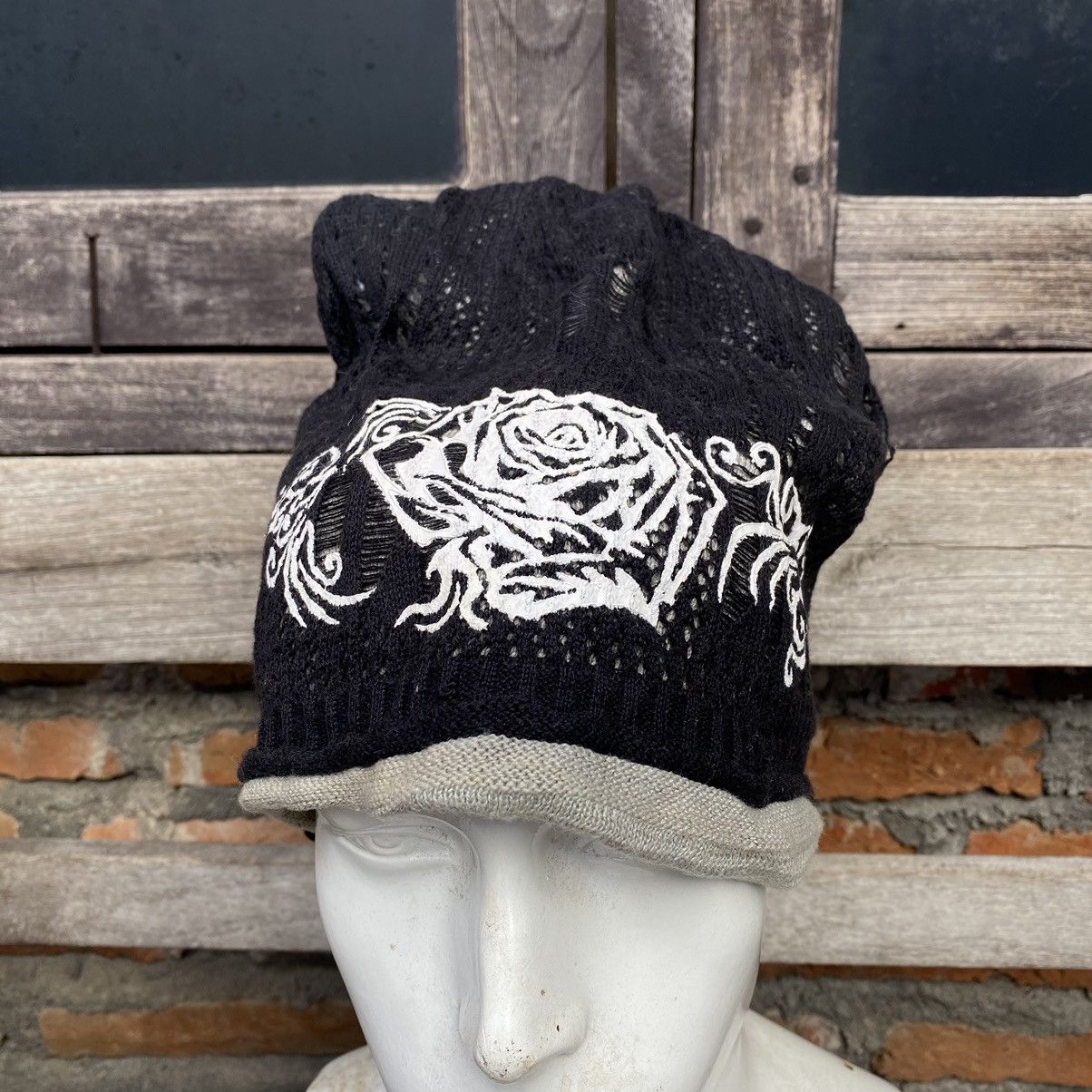 If Six Was Nine × Japanese Brand × Le Grande Bleu (L.G.B.) ROSES & TRIBAL UNIQUE BEANIE HATS Size ONE SIZE - 2 Thumbnail