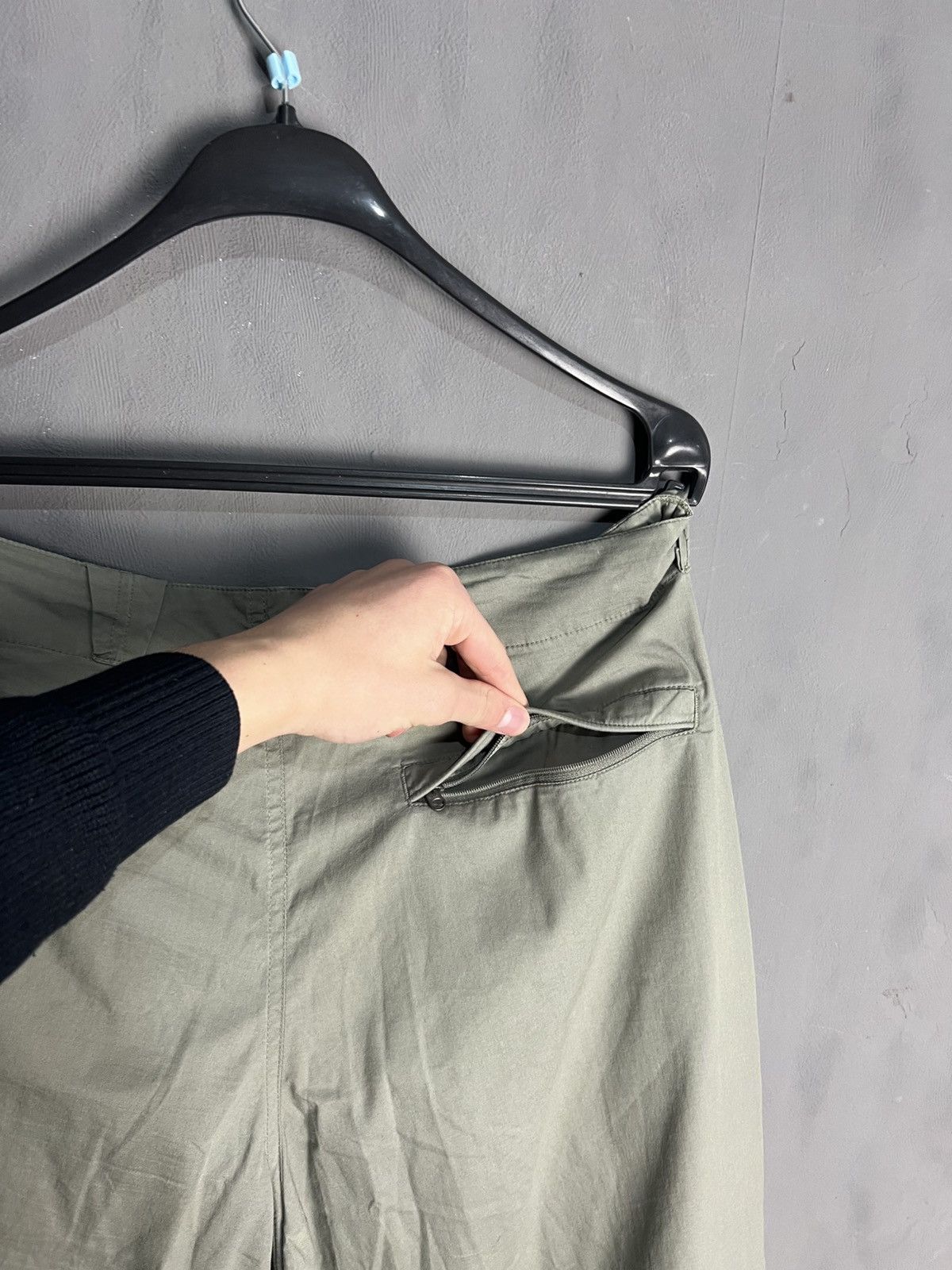 Nike Vintage Nike Acg Cargo Pants Drill Y2K Men’s Drill Nylon Size US 34 / EU 50 - 10 Thumbnail