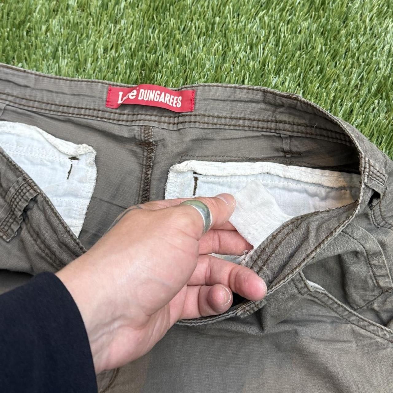 Lee Lee brown cargo shorts with multiple pockets Sz 34 Size US 34 / EU 50 - 2 Thumbnail