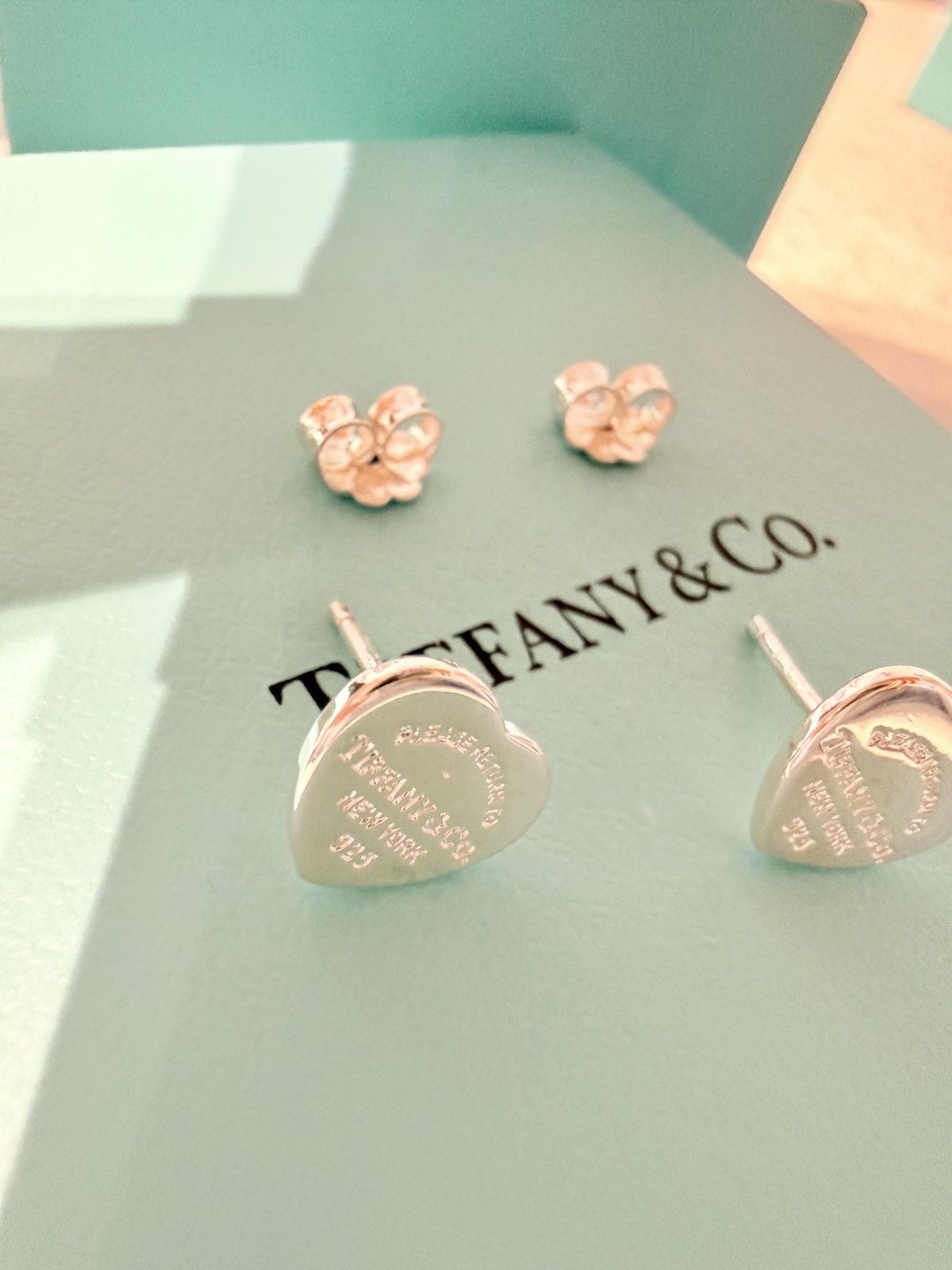 Tiffany & Co. Authentic Tiffany and Co Heart shape stud earrings Size ONE SIZE - 4 Thumbnail