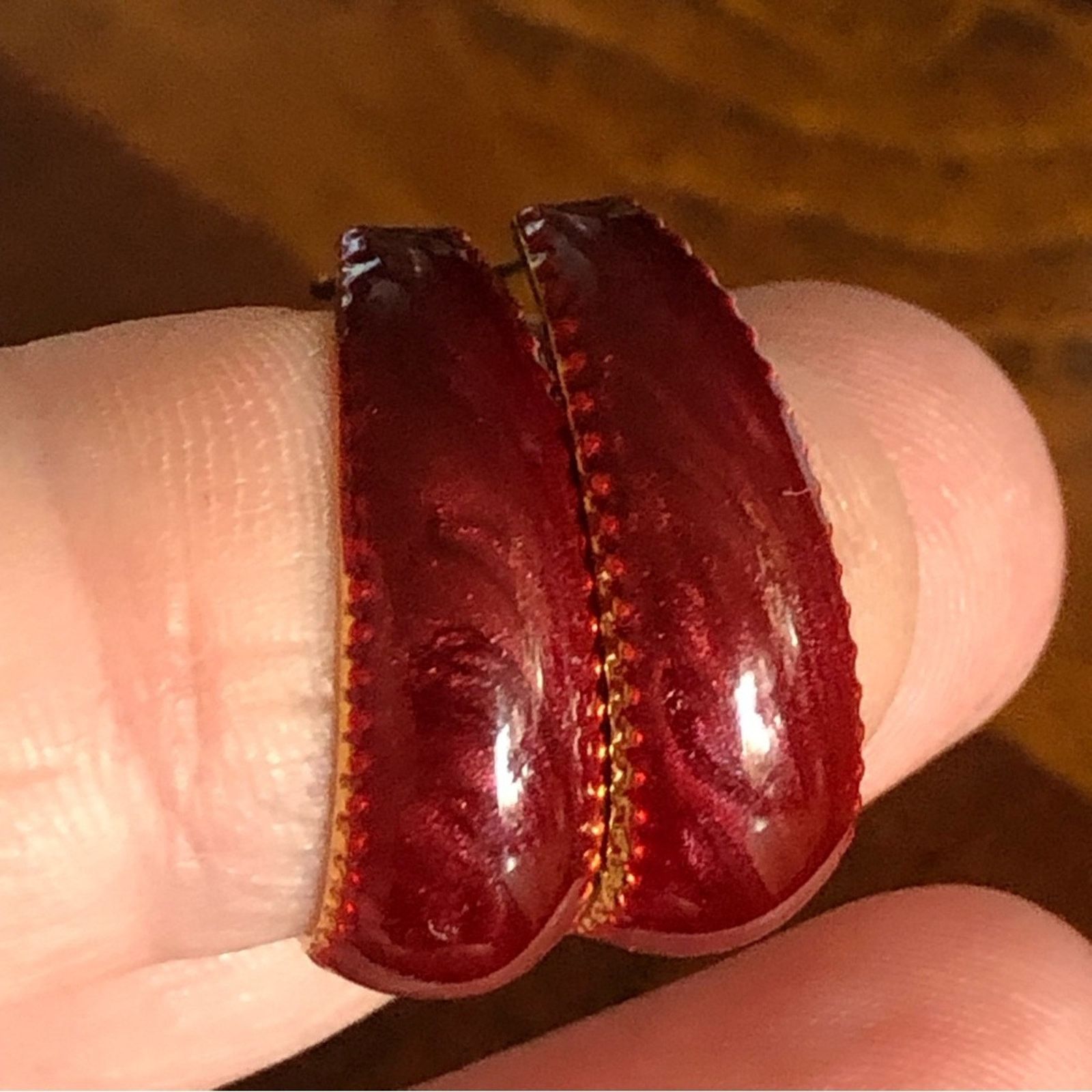 Vintage Vintage 80s burgundy red sparkle enamel small hoop earrings Size ONE SIZE - 5 Thumbnail