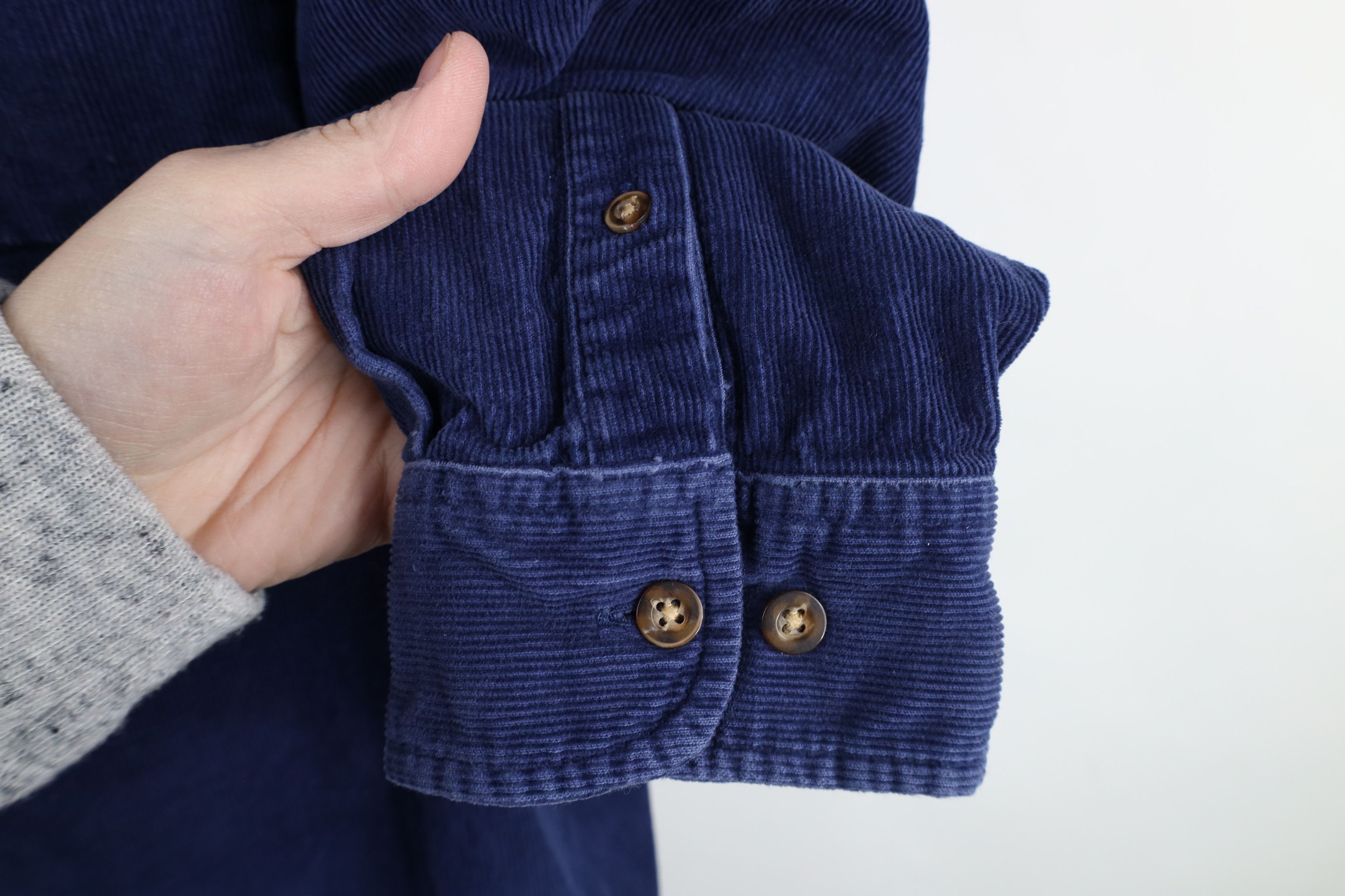 Eddie Bauer × Vintage Vintage 90s Eddie Bauer Collared Button Down Shirt Blue Size US L / EU 52-54 / 3 - 4 Thumbnail
