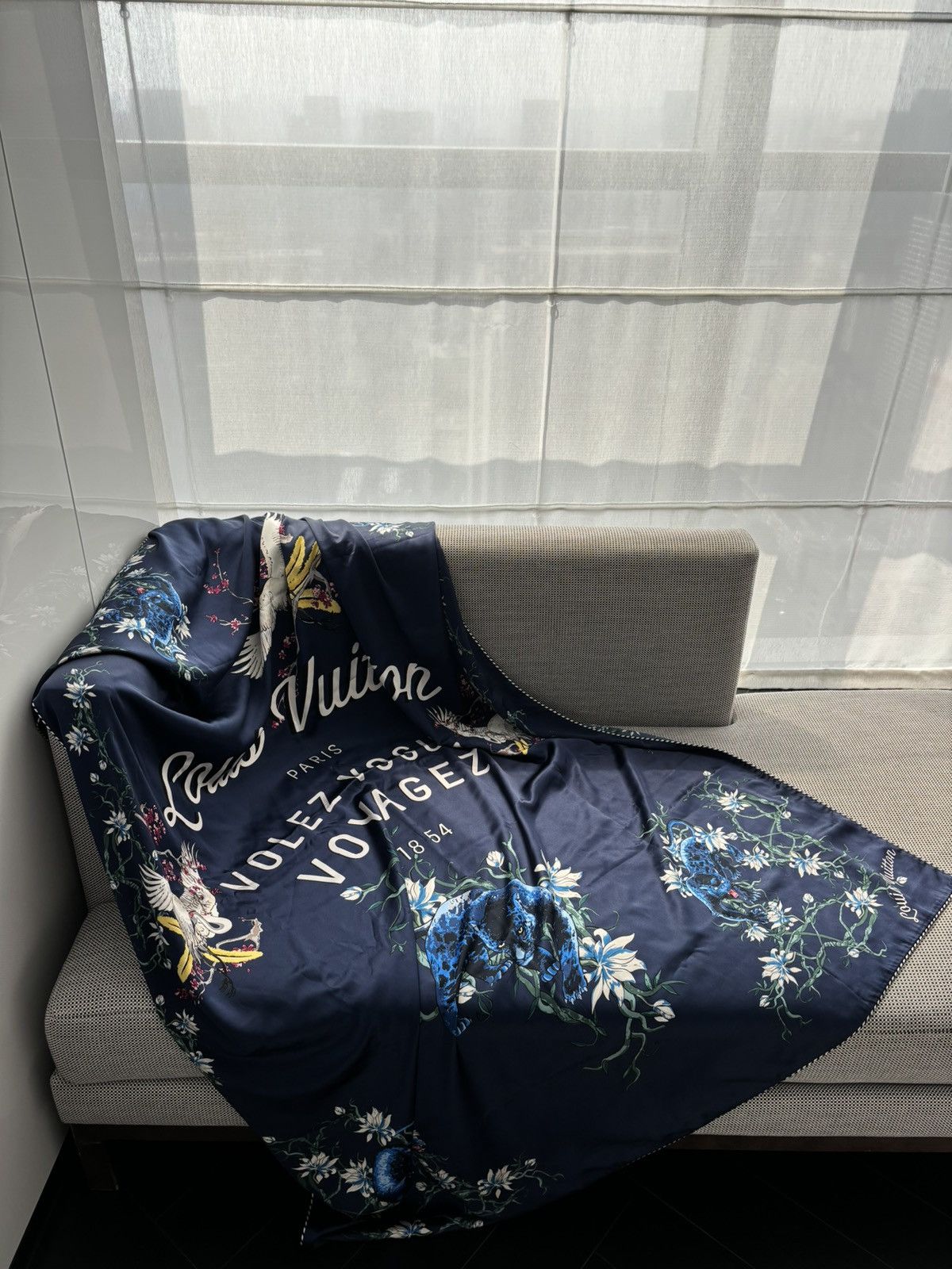 Louis Vuitton Kim Jones SS16 Blue Panther blanket Size ONE SIZE - 2 Thumbnail