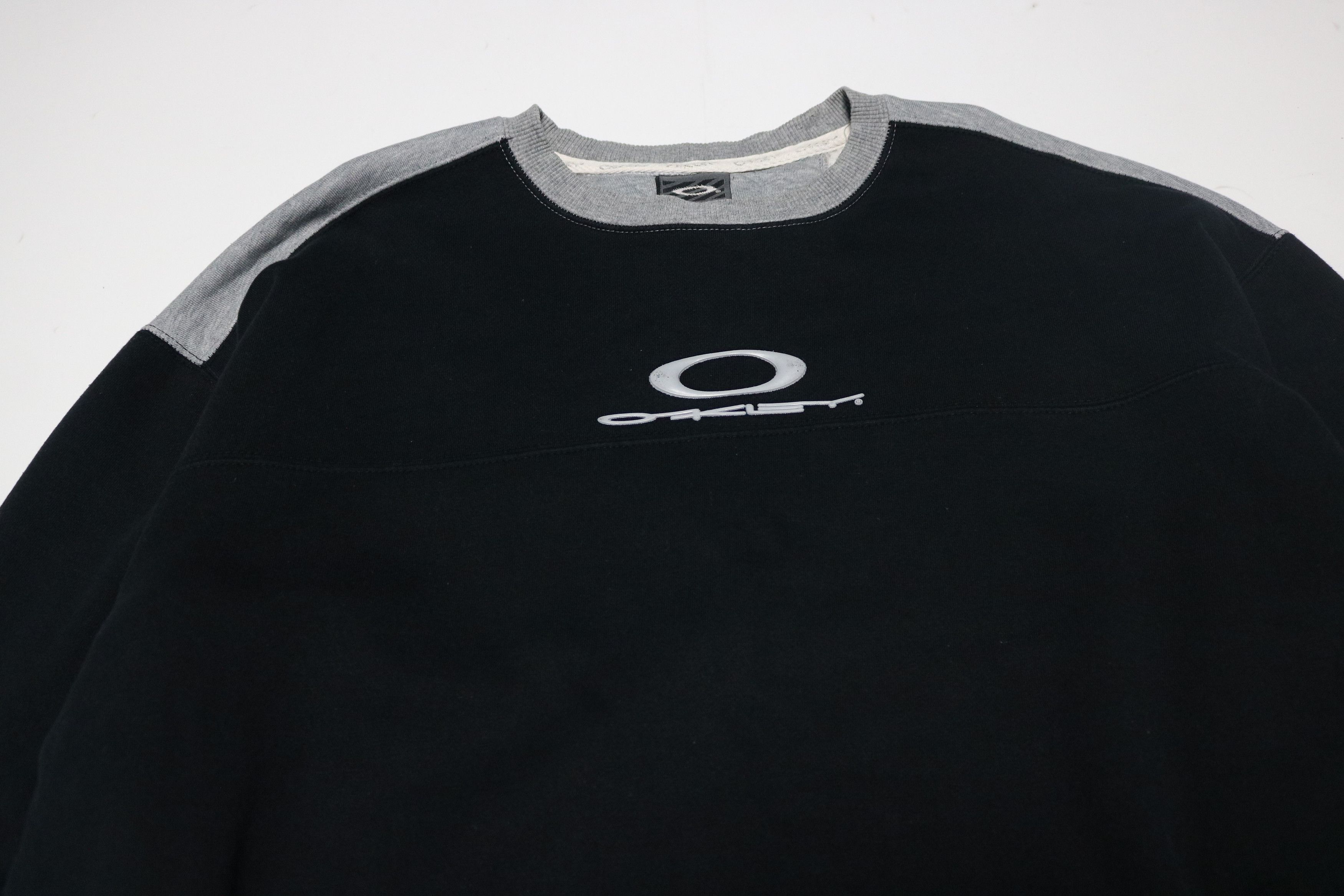 Oakley OAKLEY 00s Archive 3D Print Sweatshirt (2XL) Size US XXL / EU 58 / 5 - 2 Thumbnail