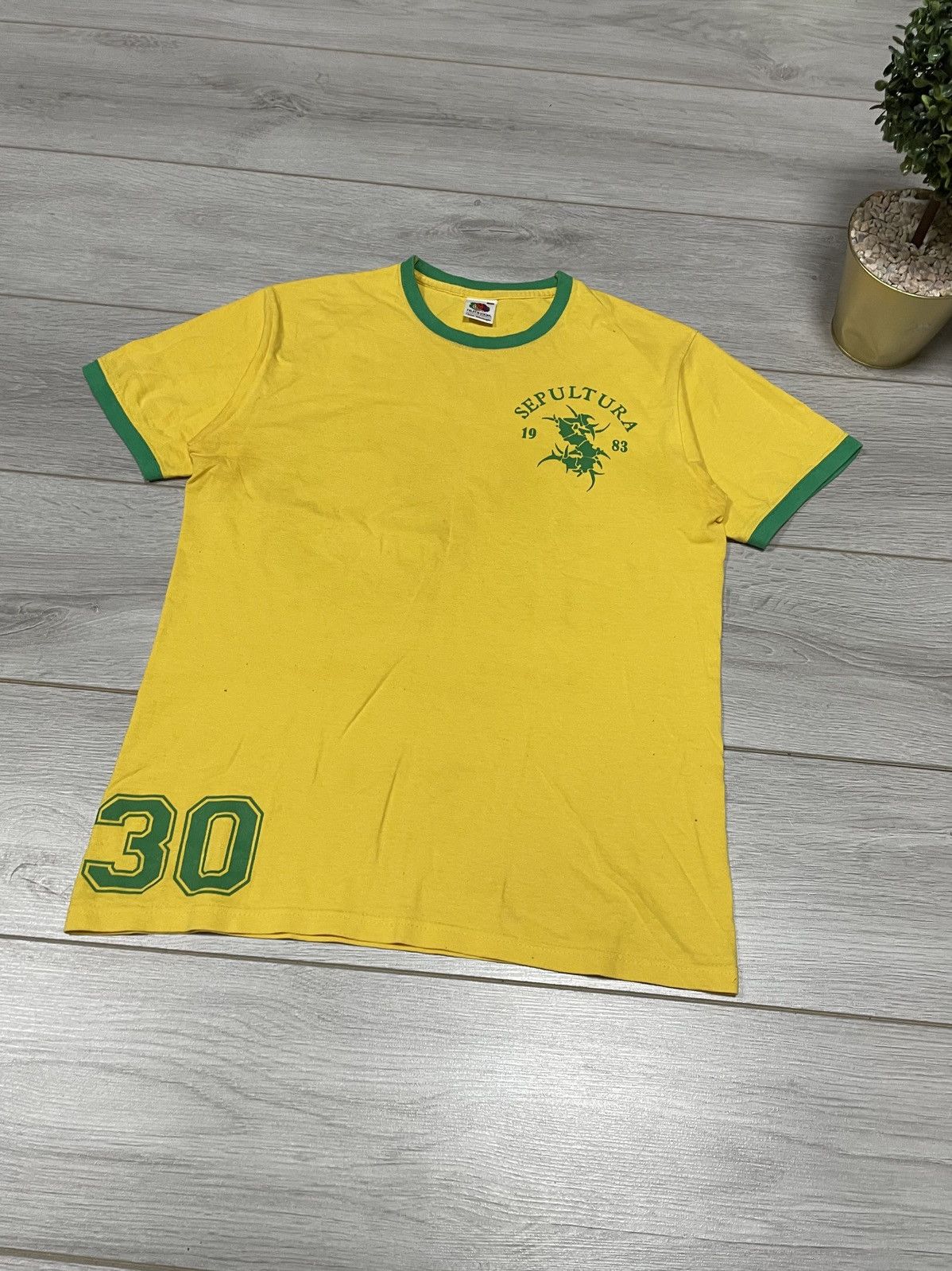 Band Tees Sepultura Brasil t-shirt big print Size US M / EU 48-50 / 2 - 4 Thumbnail