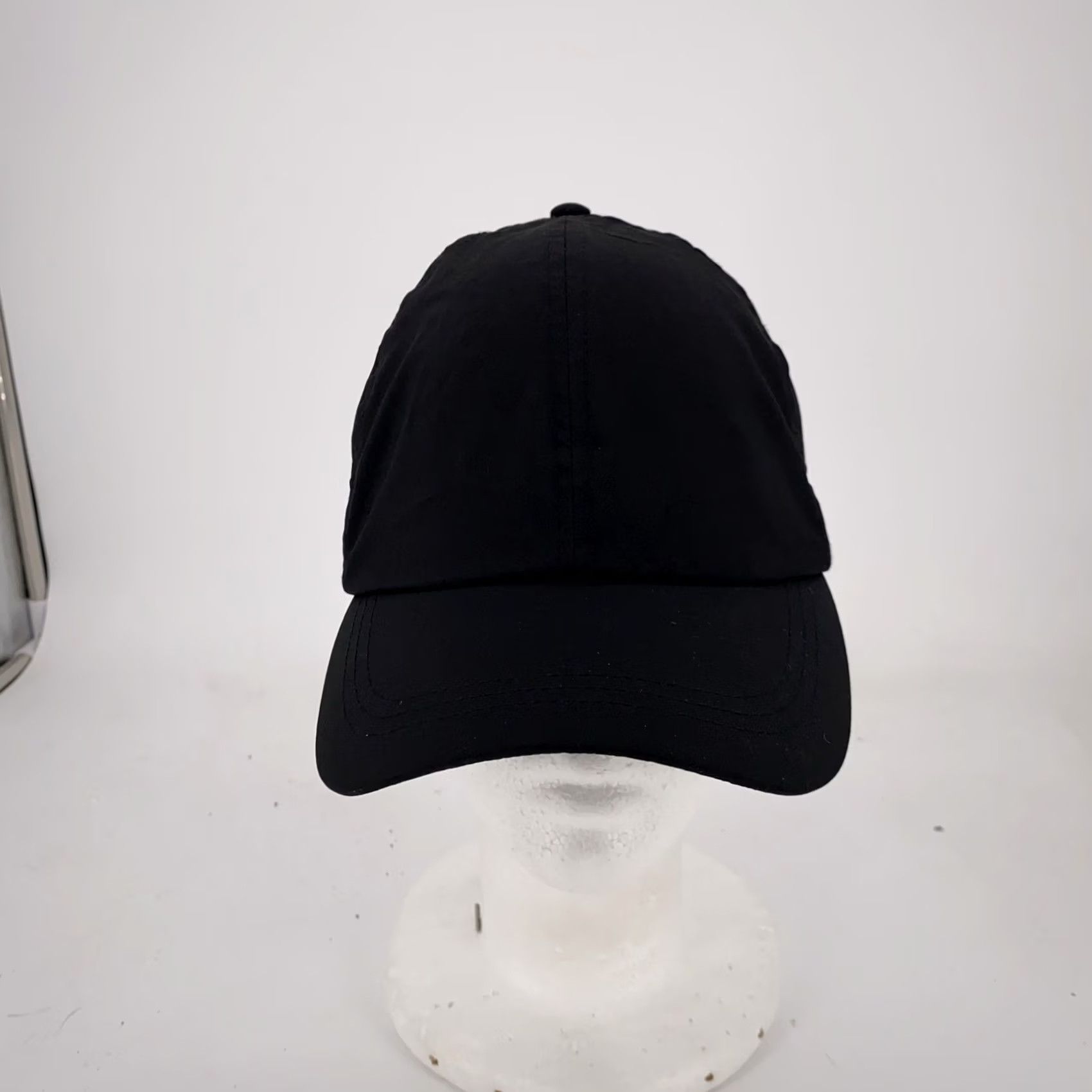 Lululemon Lululemon Black Hat Cap Strap Back One Size Ponytail Adjustable Quick Dry Lightweight Sports Outdoor Baseball Cap Womens/Mens Size ONE SIZE - 2 Thumbnail