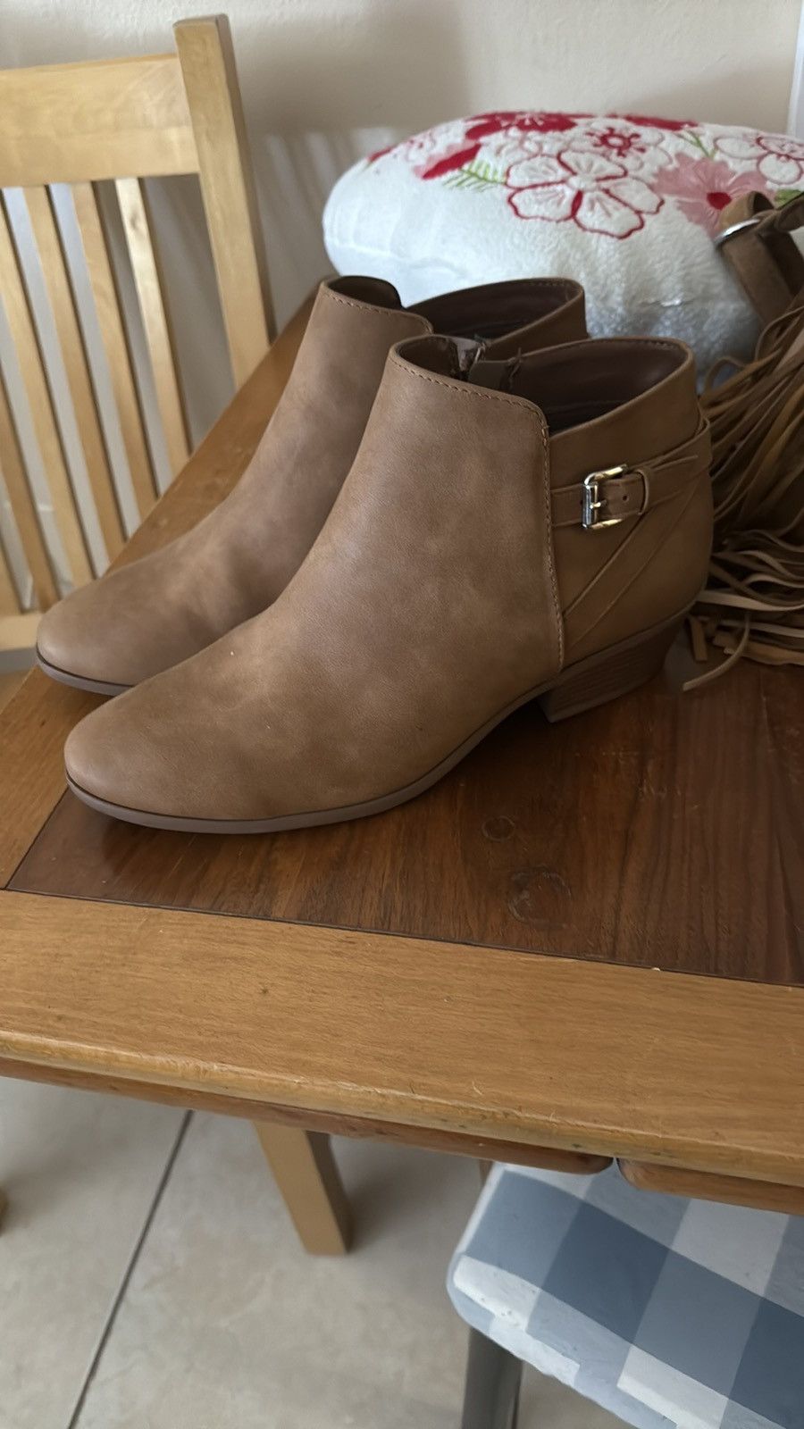 Other Super Cute Soda Ankle boots! Size US 11 / IT 41 - 1 Thumbnail