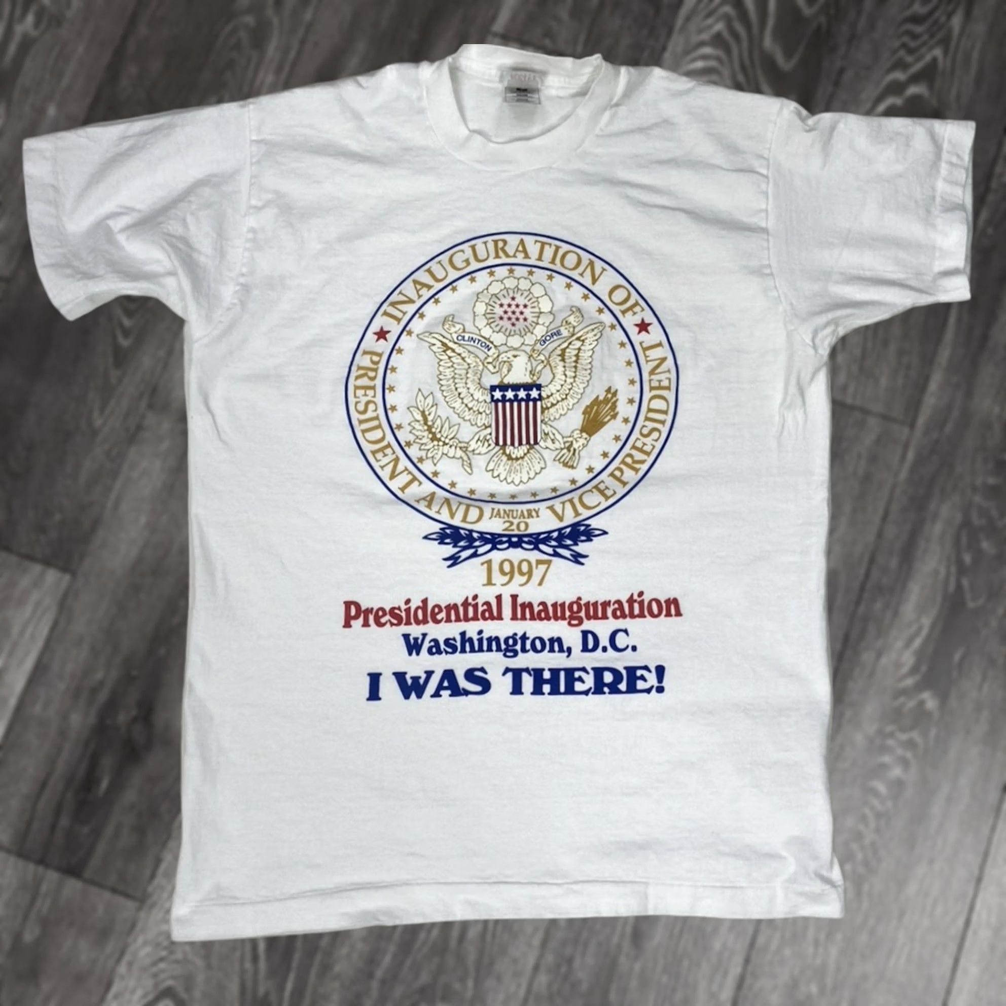 Fruit Of The Loom Vintage President Inauguration 1997 Graphic Shirt Men Large 90s Single Stitch Size US L / EU 52-54 / 3 - 1 Thumbnail