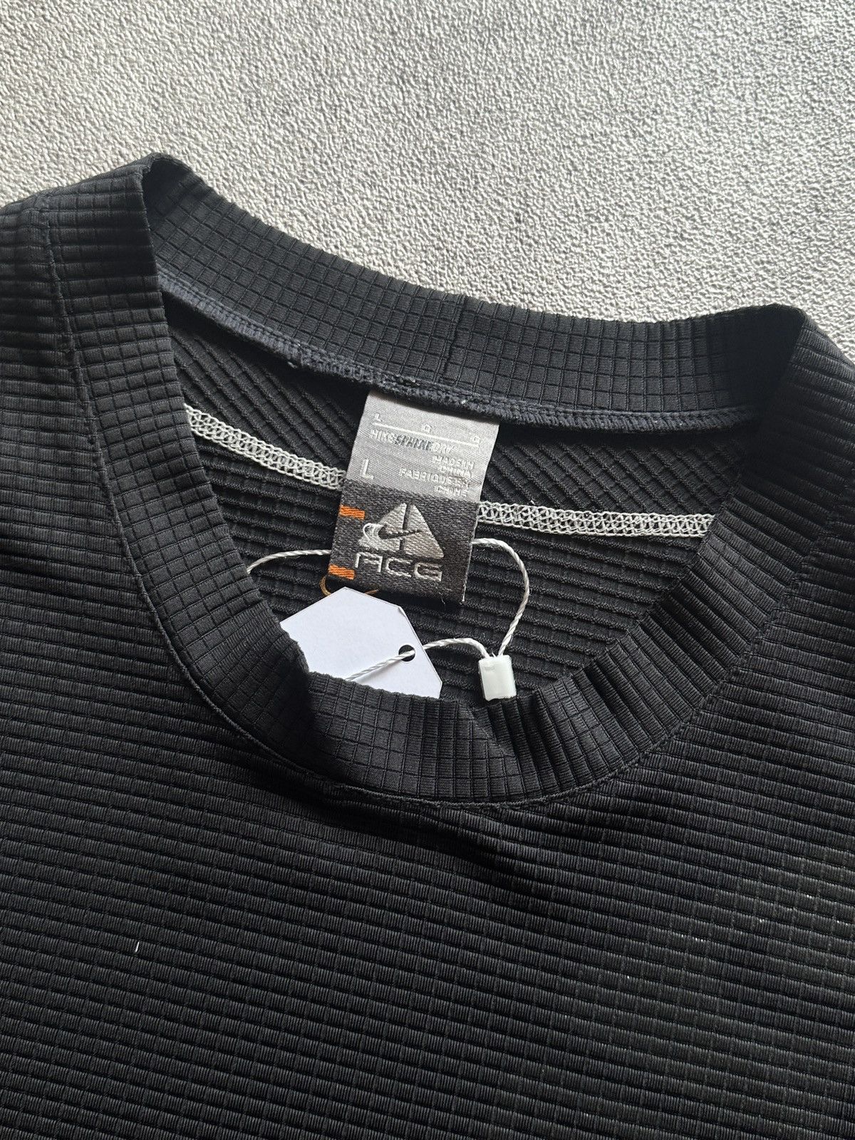 Nike × Nike ACG 2000s Nike ACG Big Logo Tee Size US M / EU 48-50 / 2 - 4 Thumbnail