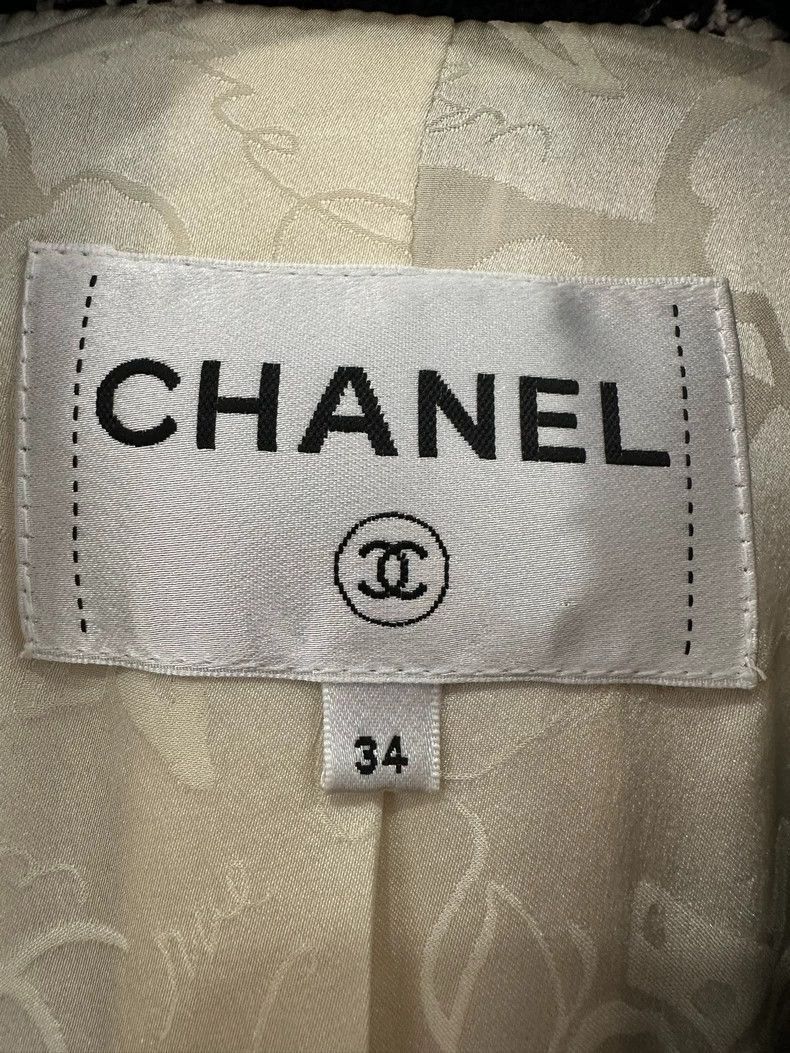 Chanel Chanel Black and Beige Checkered Coat -2505 Size US XS / EU 42 / 0 - 5 Thumbnail