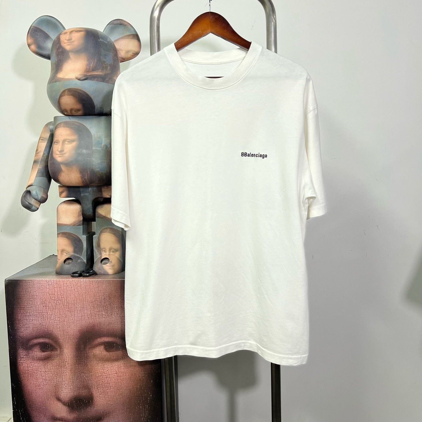 Balenciaga Balenciaga Retro Embroidered T-Shirt xs Men Size US XS / EU 42 / 0 - 1 Thumbnail
