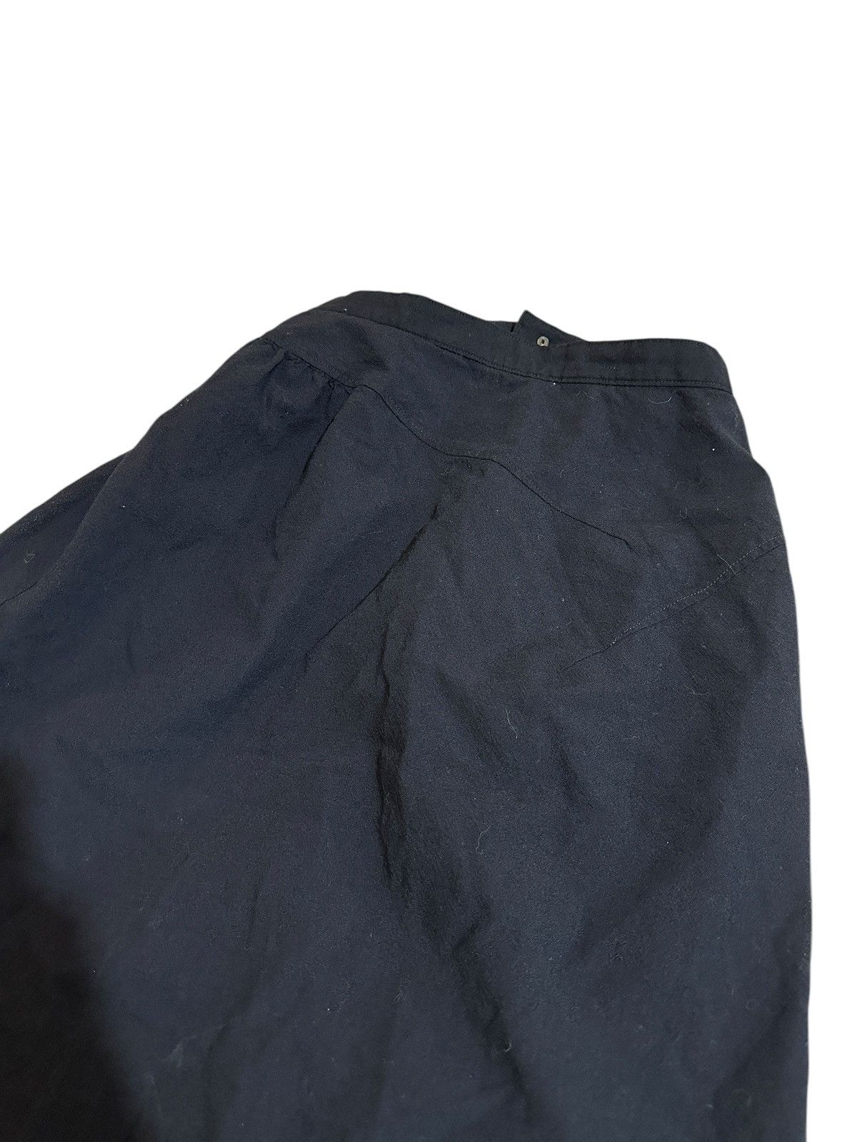 Tricot Comme des Garcons Tricot Comme Des Garcons Asymmetrical Skirt Size 28" / US 6 / IT 42 - 4 Thumbnail