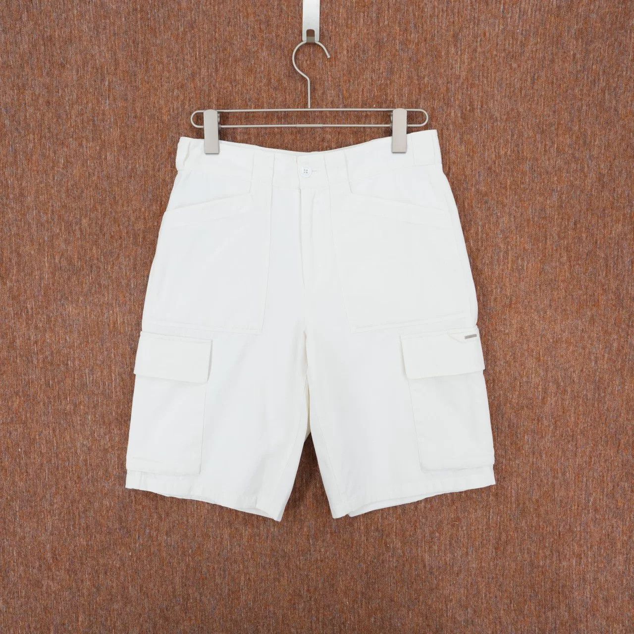 Louis Vuitton Louis Vuitton White Pocket Denim Shorts Size US 27 - 1 Thumbnail