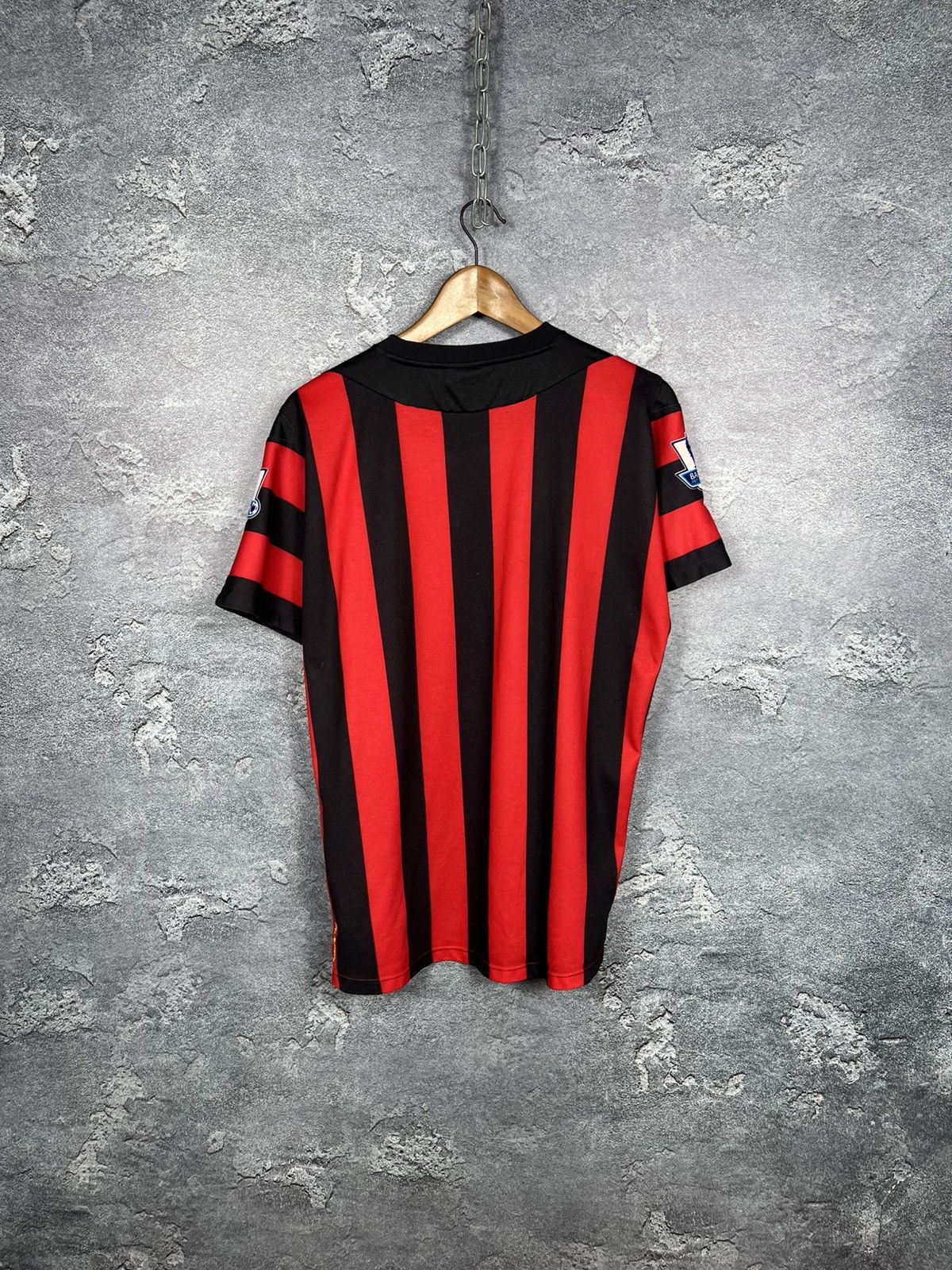 Umbro Umbro Manchester City 2011/2012 Away Soccer Jersey Sz L Size US L / EU 52-54 / 3 - 12 Thumbnail