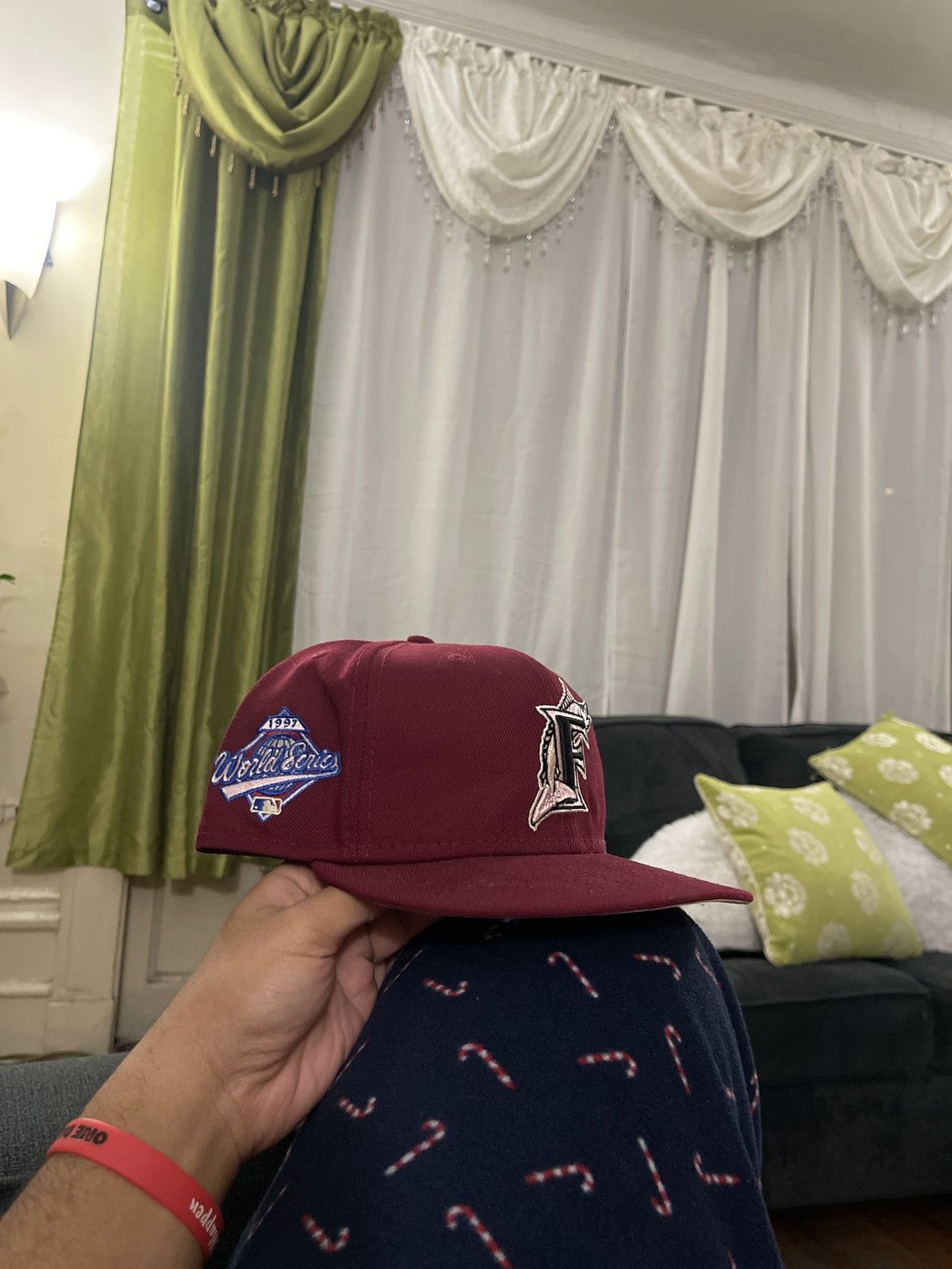 MLB × Vintage Florida Marlins Pink brim fitted 73/4 Size ONE SIZE - 3 Thumbnail