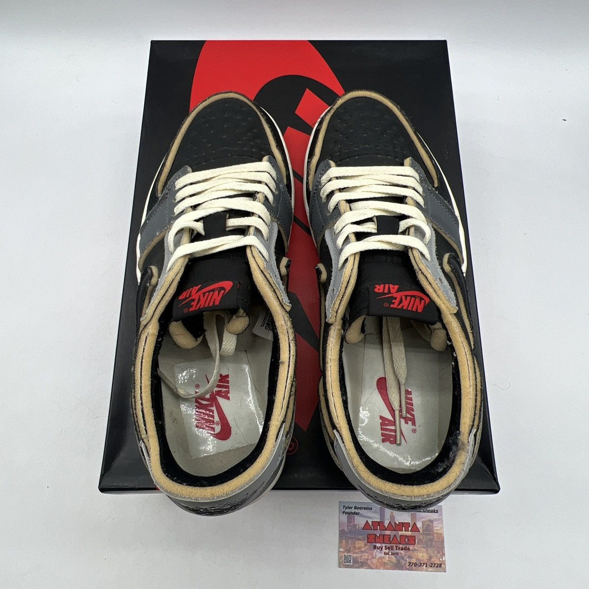 Nike Air Jordan 1 low dark smoke grey Size US 10 / EU 43 - 7 Thumbnail