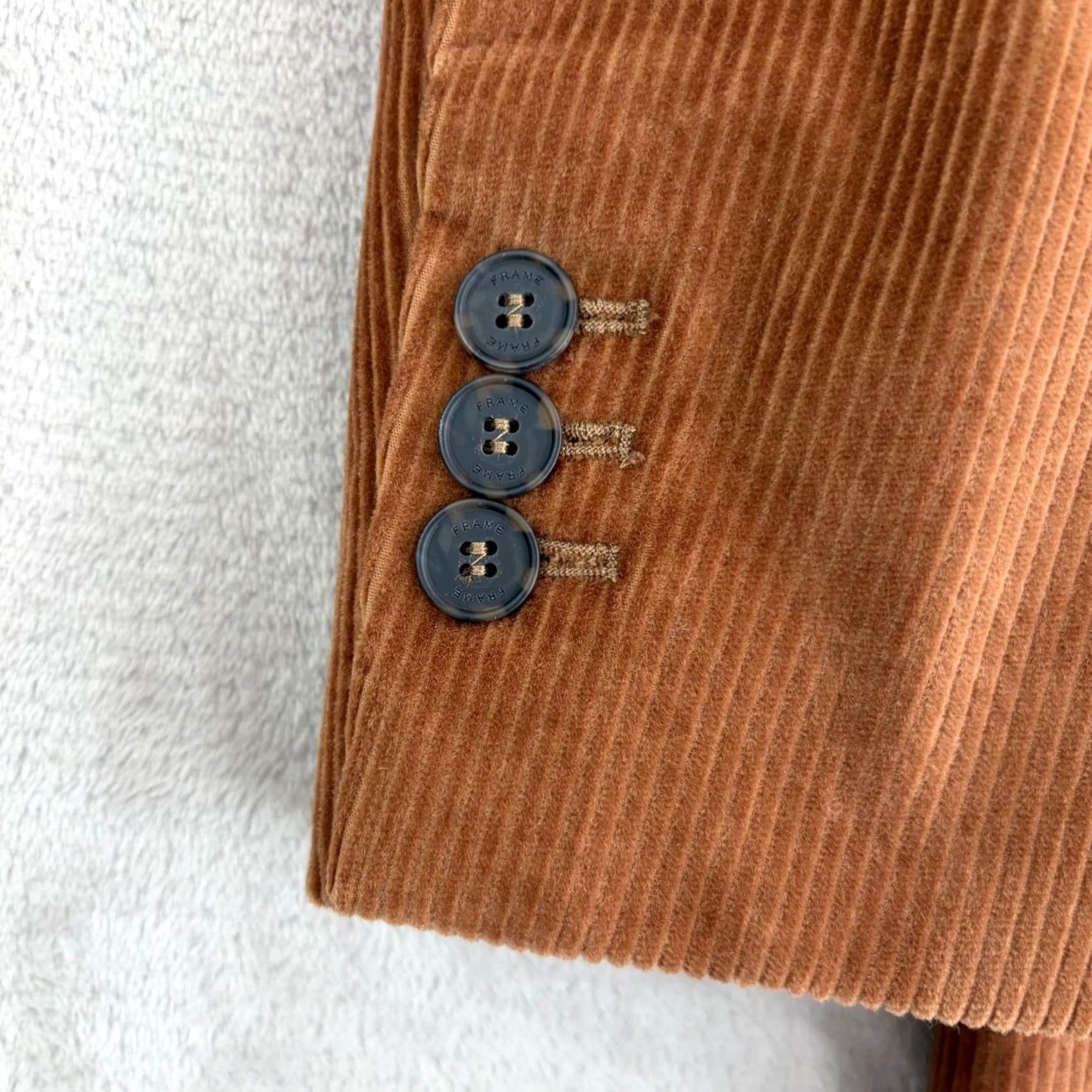 Frame FRAME Di Corduroy Double Breasted Oversized Blazer Jacket Camel Large Beige FRAME Blazer Women L Oversized Corduroy Autumn Spring 90s? Size L / US 10 / IT 46 - 5 Thumbnail
