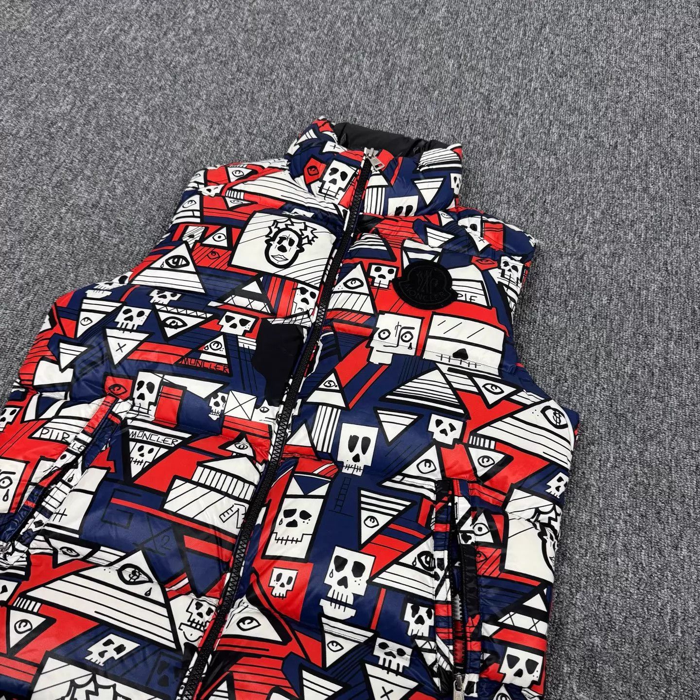 Moncler Moncler Comic Colorblock Limited Down Vest Size 3 99New Size US L / EU 52-54 / 3 - 3 Thumbnail
