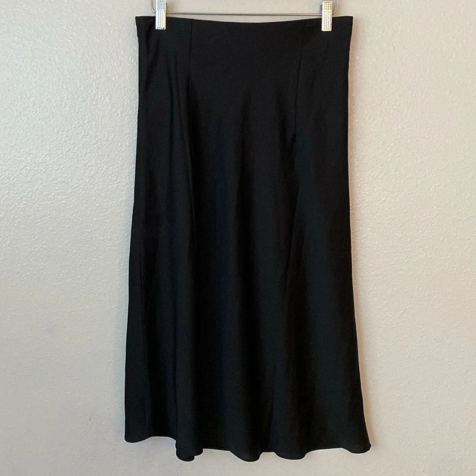 J.Crew NWT J. Crew S Gwyneth Satin Slip Skirt in Black Size 27" / US 4 / IT 40 - 9 Thumbnail