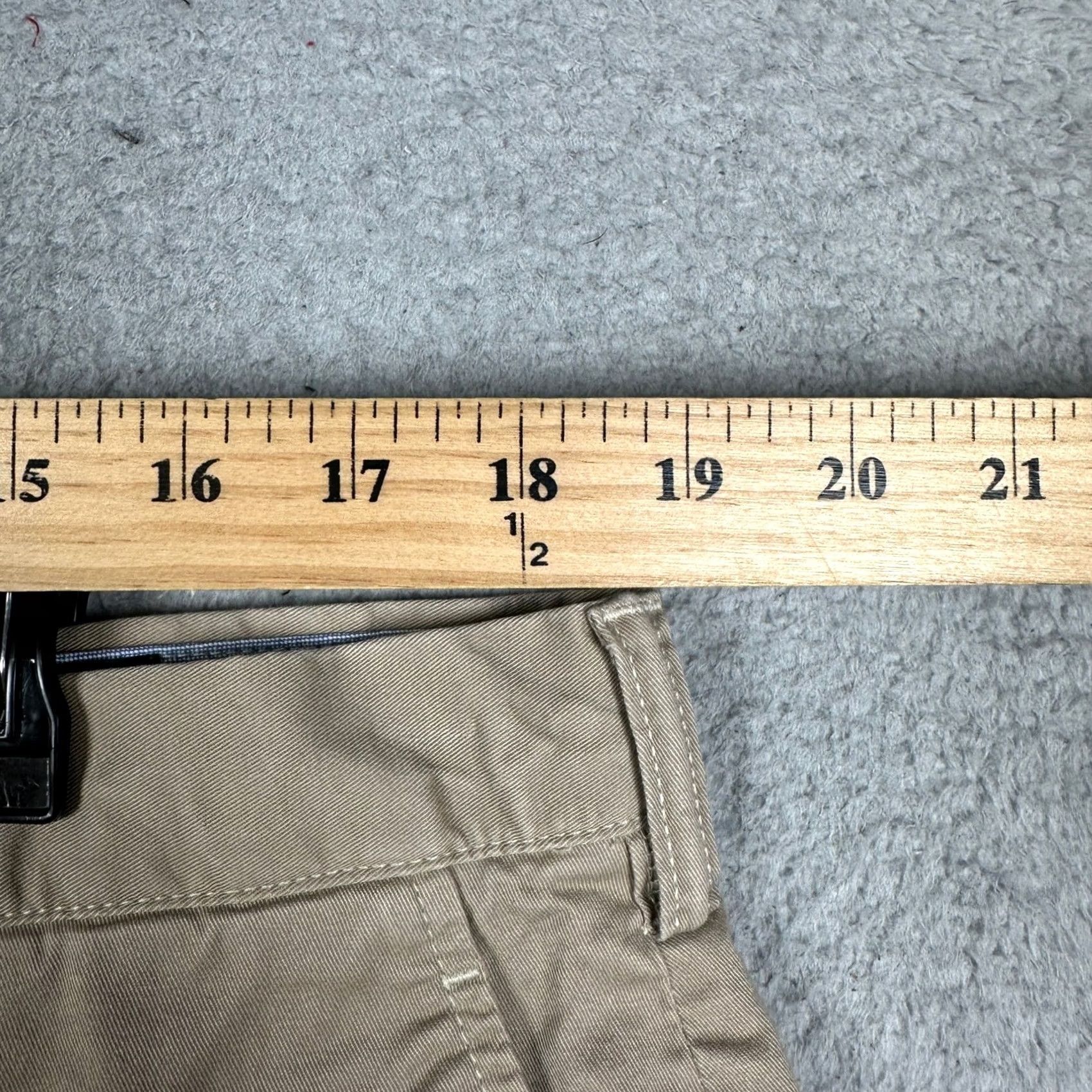 Polo Ralph Lauren Polo Ralph Lauren Shorts Mens 38X9 Tan Classic Fit Chino Stretch Flat Front EUC Size US M / EU 48-50 / 2 - 5 Thumbnail