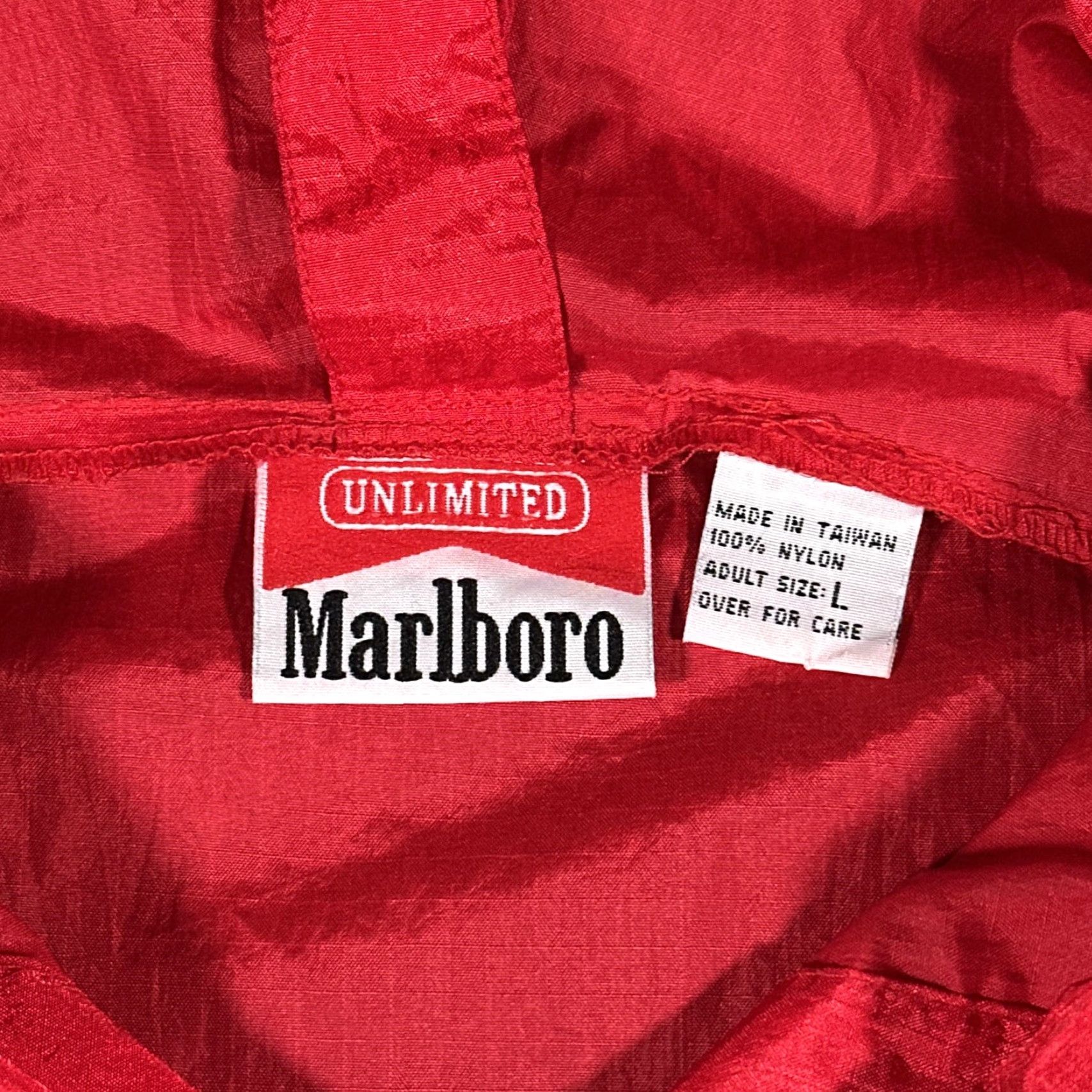Marlboro VINTAGE Marlboro Unlimited Jacket Mens Large Red Anorak Hooded Windbreaker 90s Mens L Red Marlboro Unlimited 90s Vintage Jacket Size US L / EU 52-54 / 3 - 2 Thumbnail