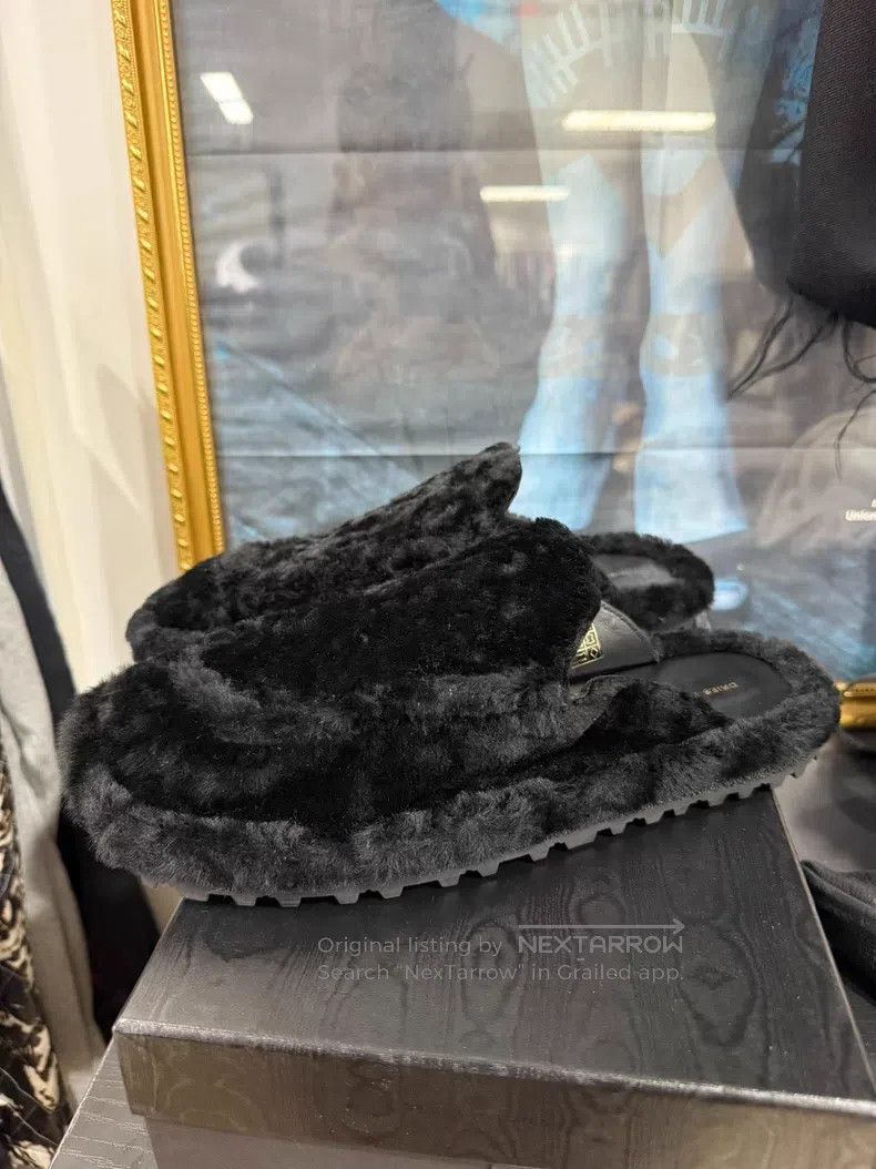 Dries Van Noten Dries Van Noten Furry loafers Size US 8 / EU 41 - 1 Thumbnail