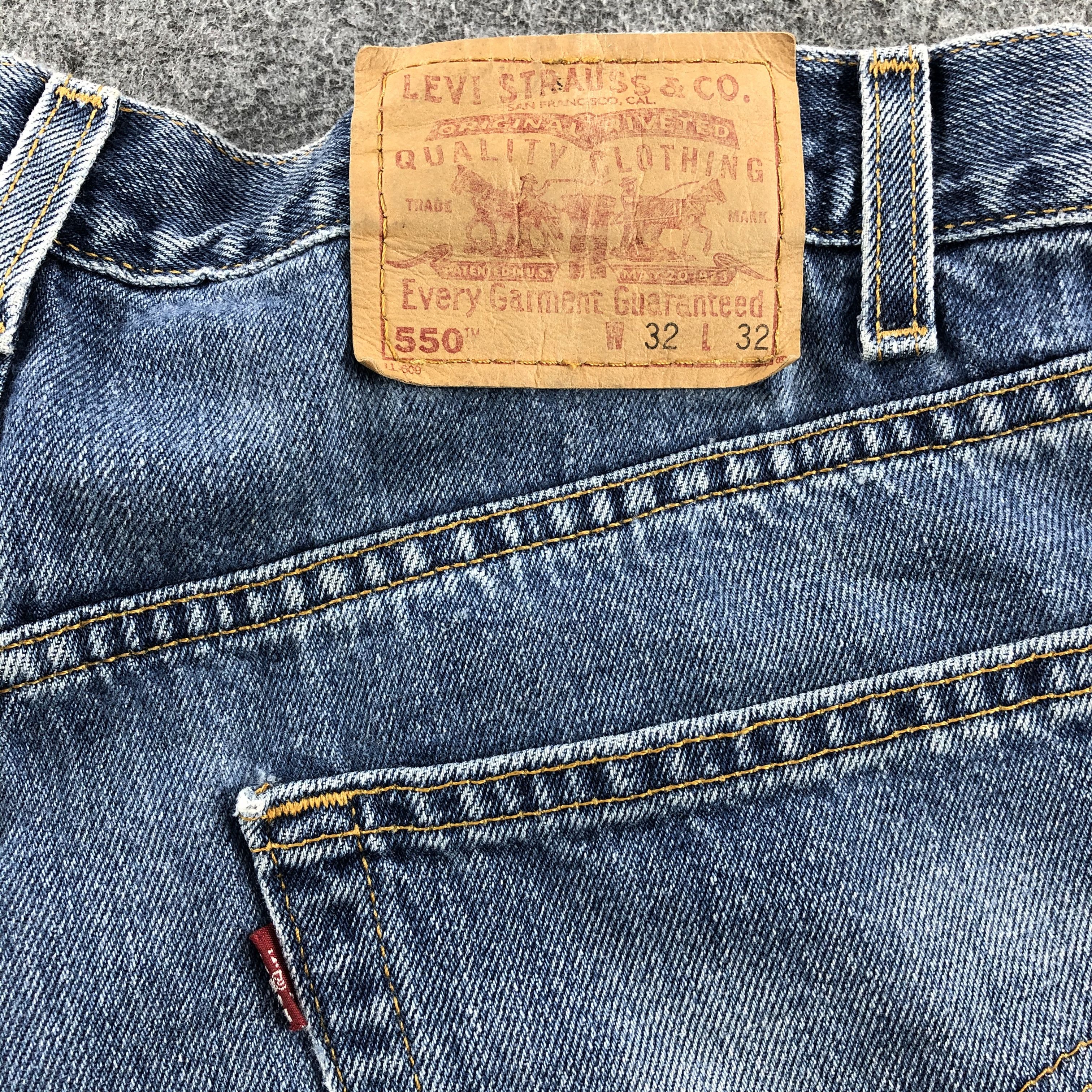 Levi's Vintage Levis 550 Jeans Faded Blue Stone Wash Denim-J990 Size US 32 / EU 48 - 5 Thumbnail
