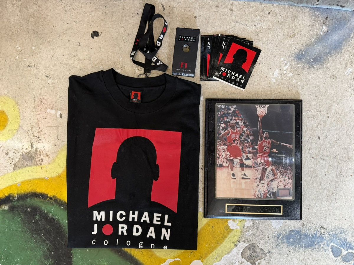 Jordan Brand Micheal Jordan Memorabilia bundle Lot Size US XL / EU 56 / 4 - 1 Thumbnail