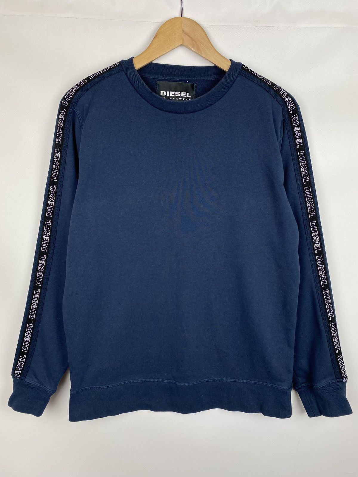 Diesel Diesel men’s crew neck sweatshirt pullover size M navy Size US M / EU 48-50 / 2 - 1 Thumbnail
