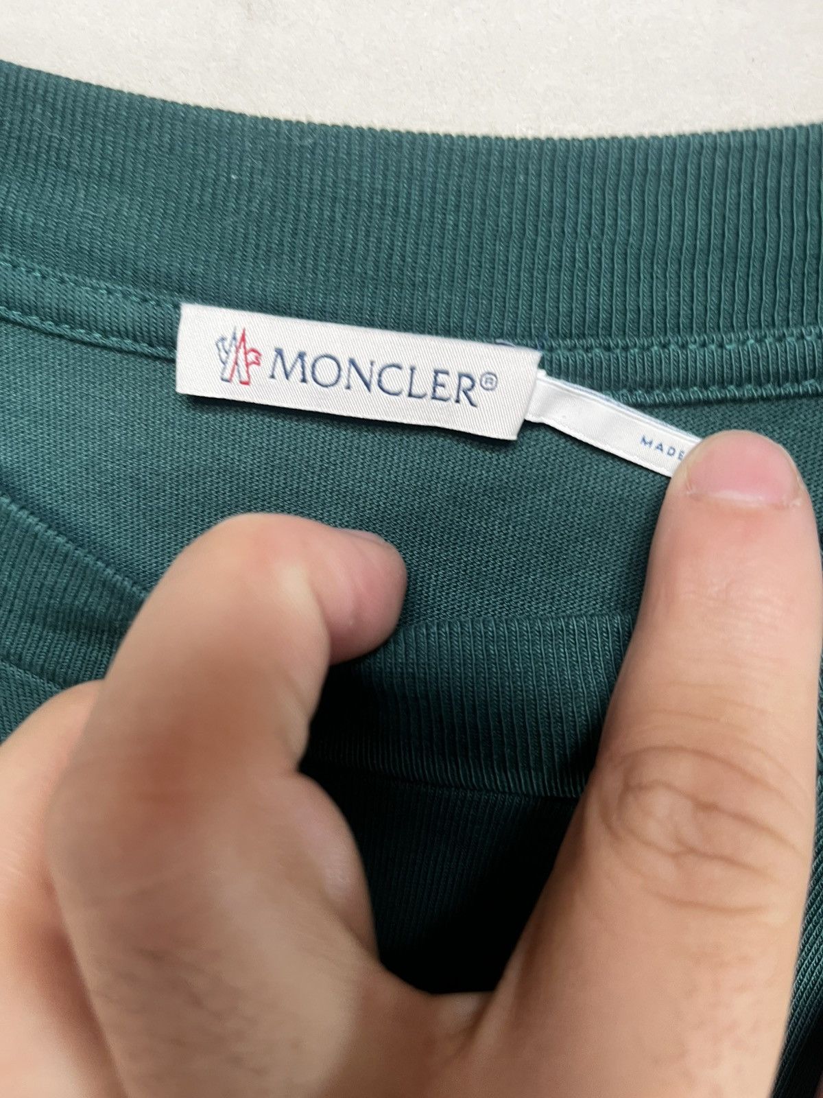 Moncler Moncler hockey style shirt green velor short sleeve Size US L / EU 52-54 / 3 - 3 Thumbnail