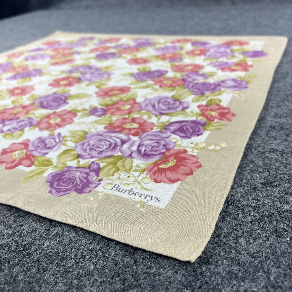 Burberry Burberry Handkerchief / Bandana / Neckerchief B036 Size ONE SIZE - 6 Thumbnail