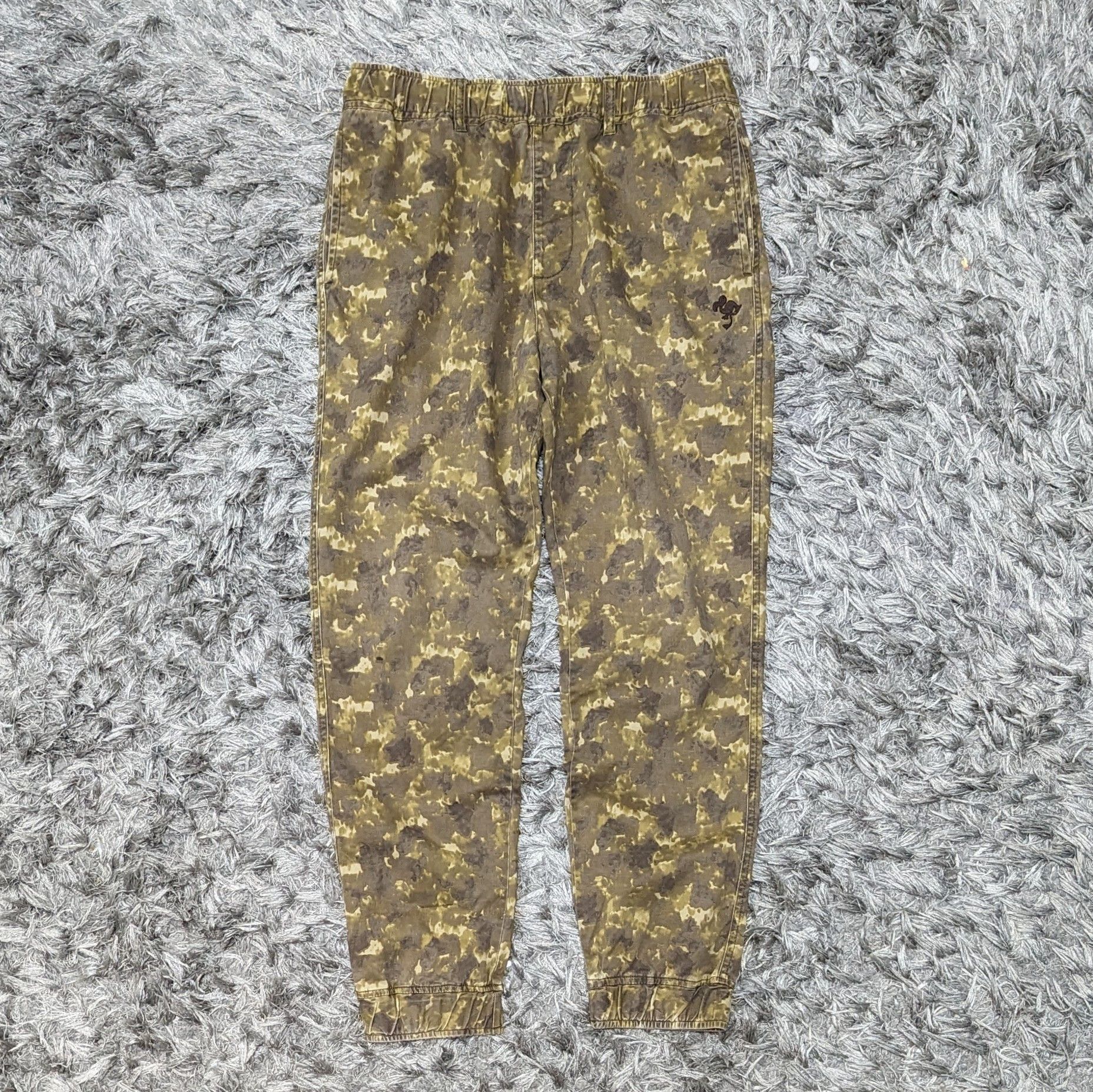 image of Vintage Kissmark Japan Camo Print Stretchable Pants Trouser, Men's (Size 30)