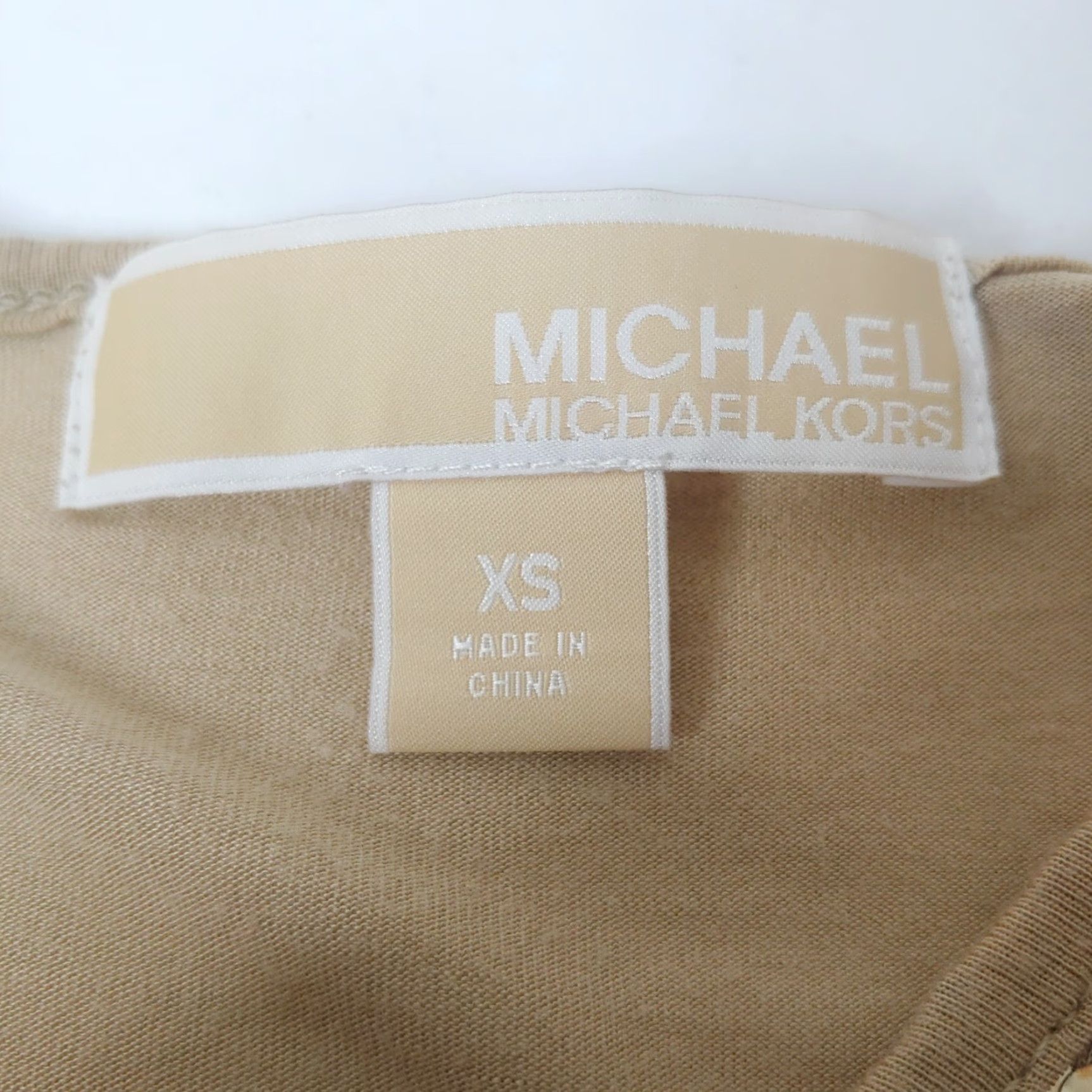 Michael Kors Michael Kors Shirt XS Tan Gold Sequins Front Sleeveless Dance Bling Shimmer Size XS / US 0-2 / IT 36-38 - 6 Thumbnail