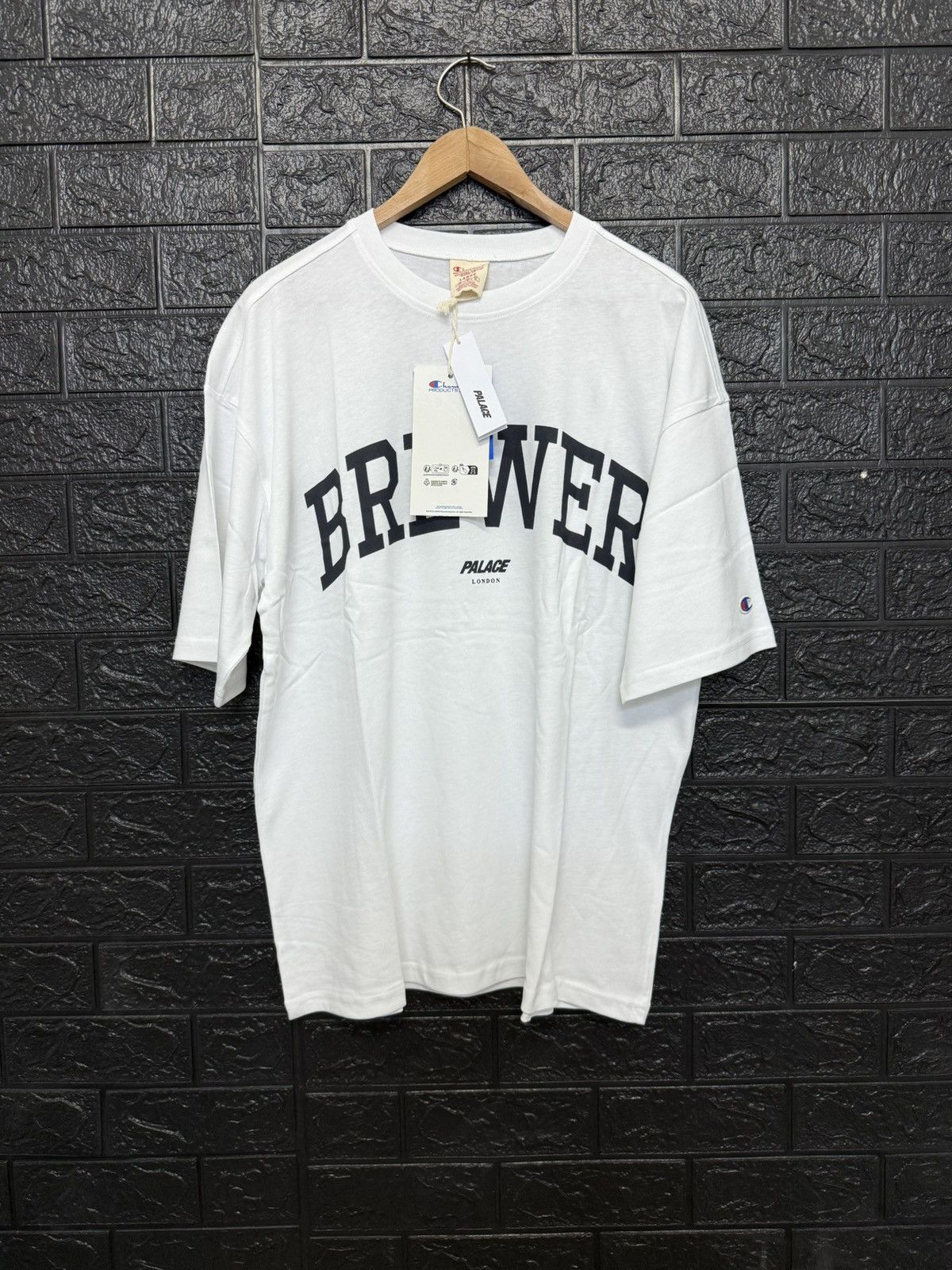 Champion × Palace Palace x Champion “ Brewer “ Tee Size US L / EU 52-54 / 3 - 1 Thumbnail