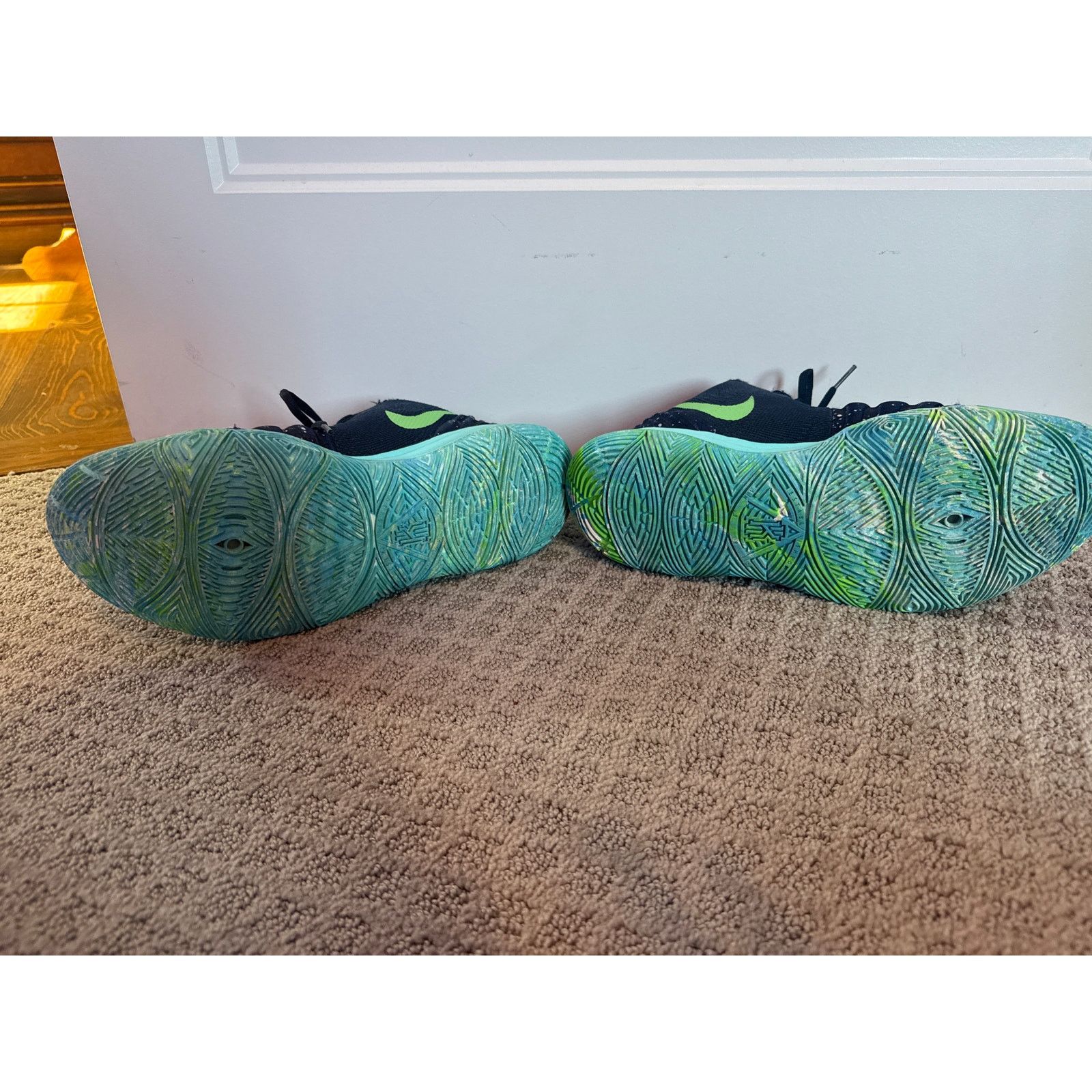 Nike Nike Kyrie 5 UFO Light Current Blue Basketball Shoe,10 Size US 10 / EU 43 - 7 Thumbnail
