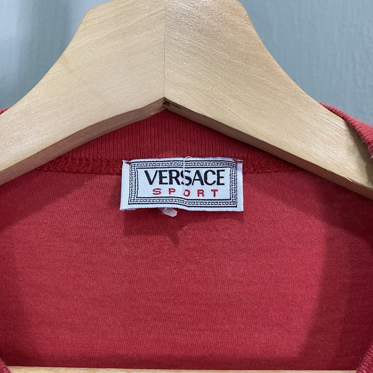 Versace Vintage 90s Versace Sport Spell-Out Logo T-Shirt - Red Size US L / EU 52-54 / 3 - 8 Thumbnail