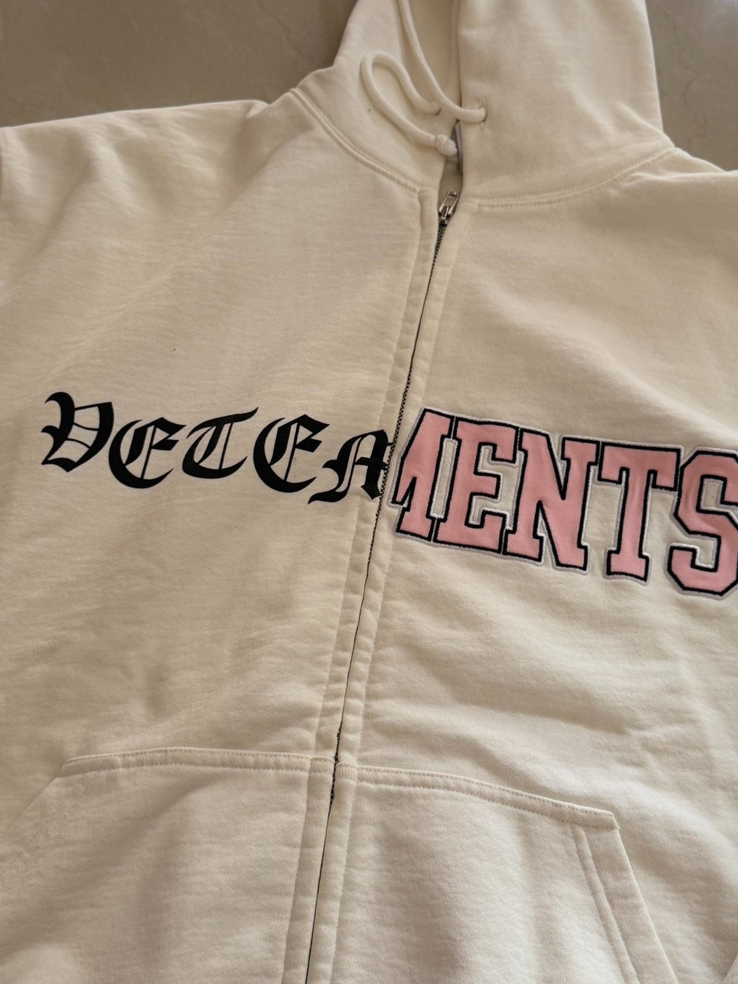Vetements Vetements Beige Logo Zip Hoodie Size US XS / EU 42 / 0 - 2 Thumbnail
