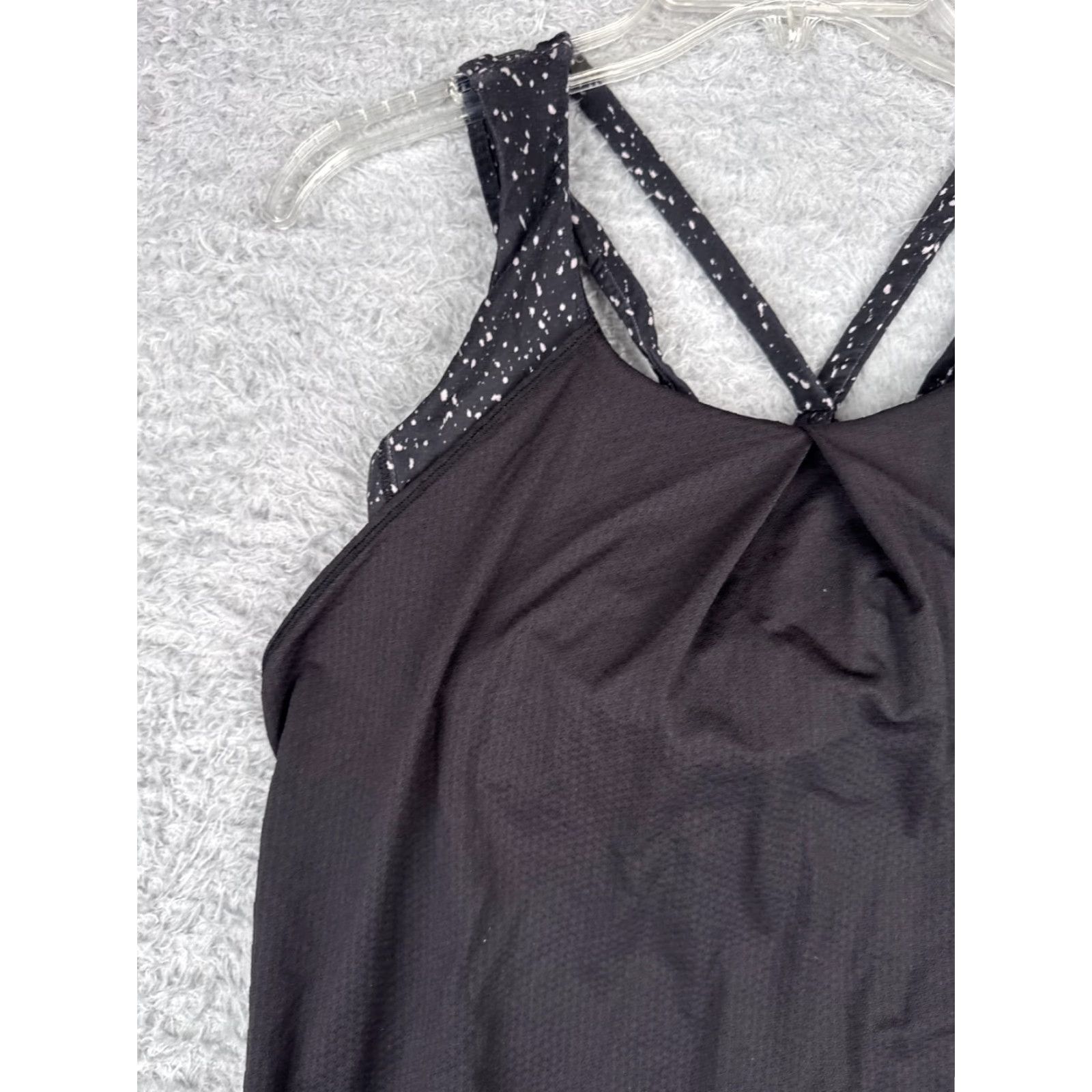 Lululemon Lululemon Shirt Women 8 Black Nouveau Limits Tank Built In Bra Luxtreme W1NBBS Tank Sleeveless Racerback Casual Womens Sports Shirt Black 8 Size M / US 6-8 / IT 42-44 - 3 Thumbnail