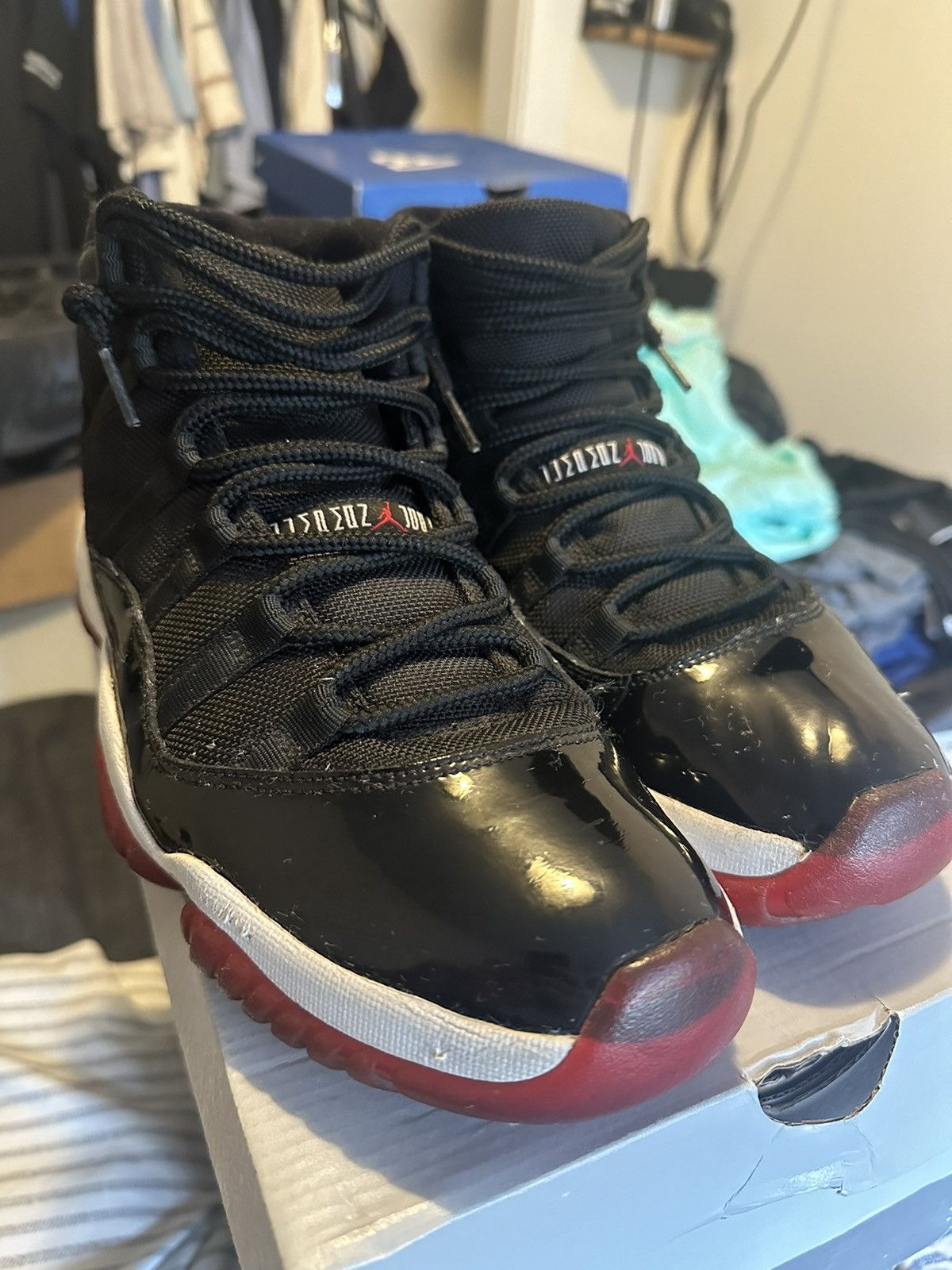 Jordan Brand Jordan Bred 11 Size US 10 / EU 43 - 4 Thumbnail