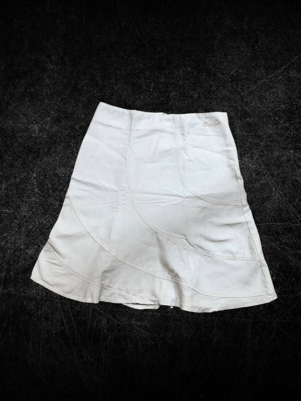 Miss Sixty Rare Vintage Miss Sixty Skirt Pleated white vintage Y2K Size 27" / US 4 / IT 40 - 1 Thumbnail