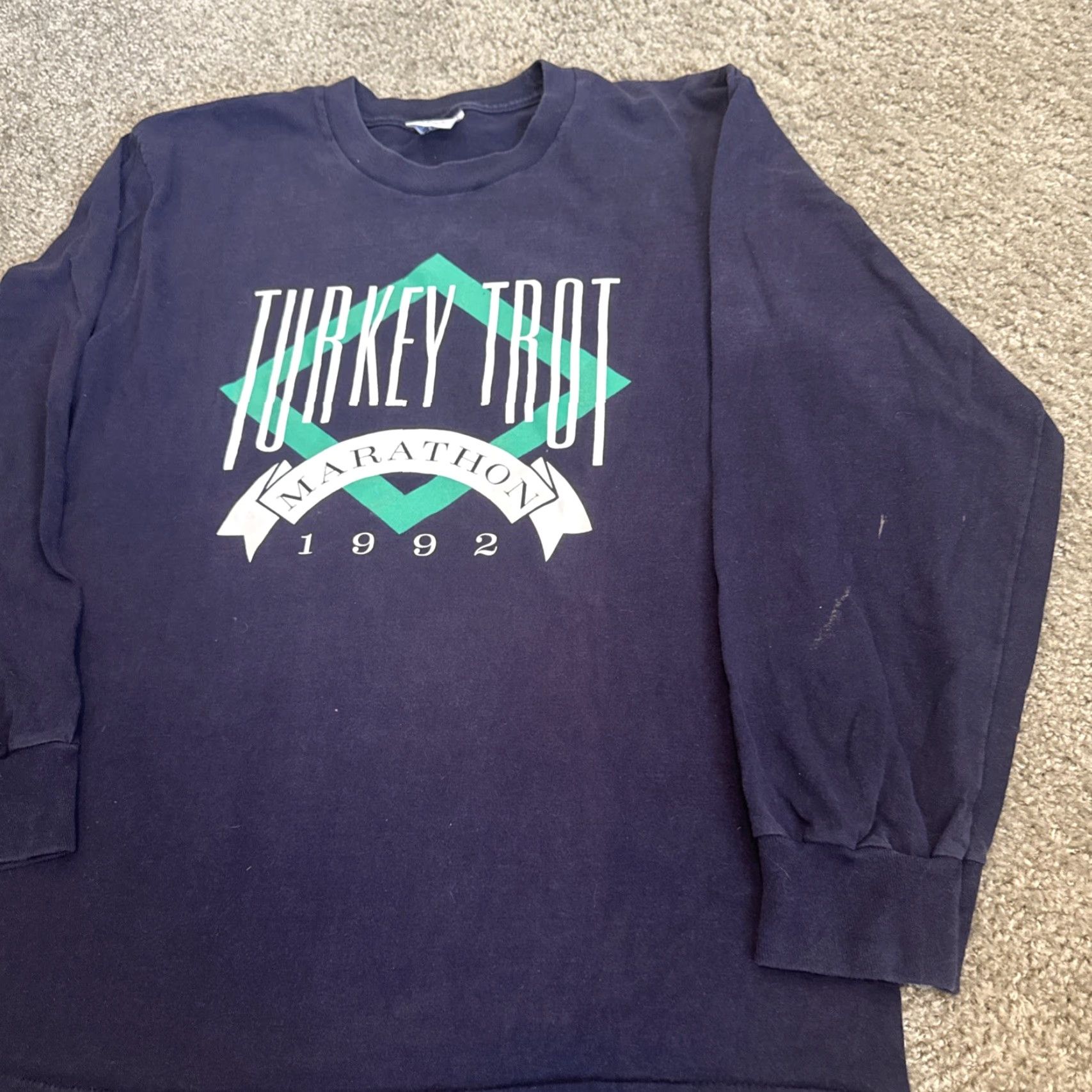 Anvil VINTAGE 1992 Turkey Trot Marathon Run Runner Navy Blue Long Sleeve T-Shirt Large - Men - L - Anvil - Regular Sleeve | 1990s Theme Size US L / EU 52-54 / 3 - 5 Thumbnail